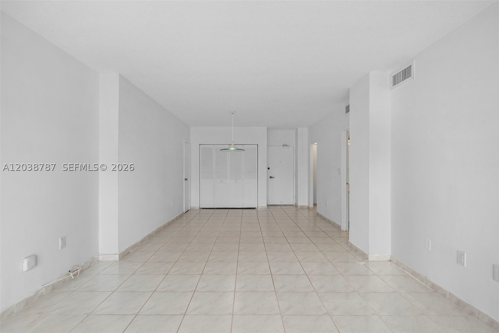 image Arlen House Condo8