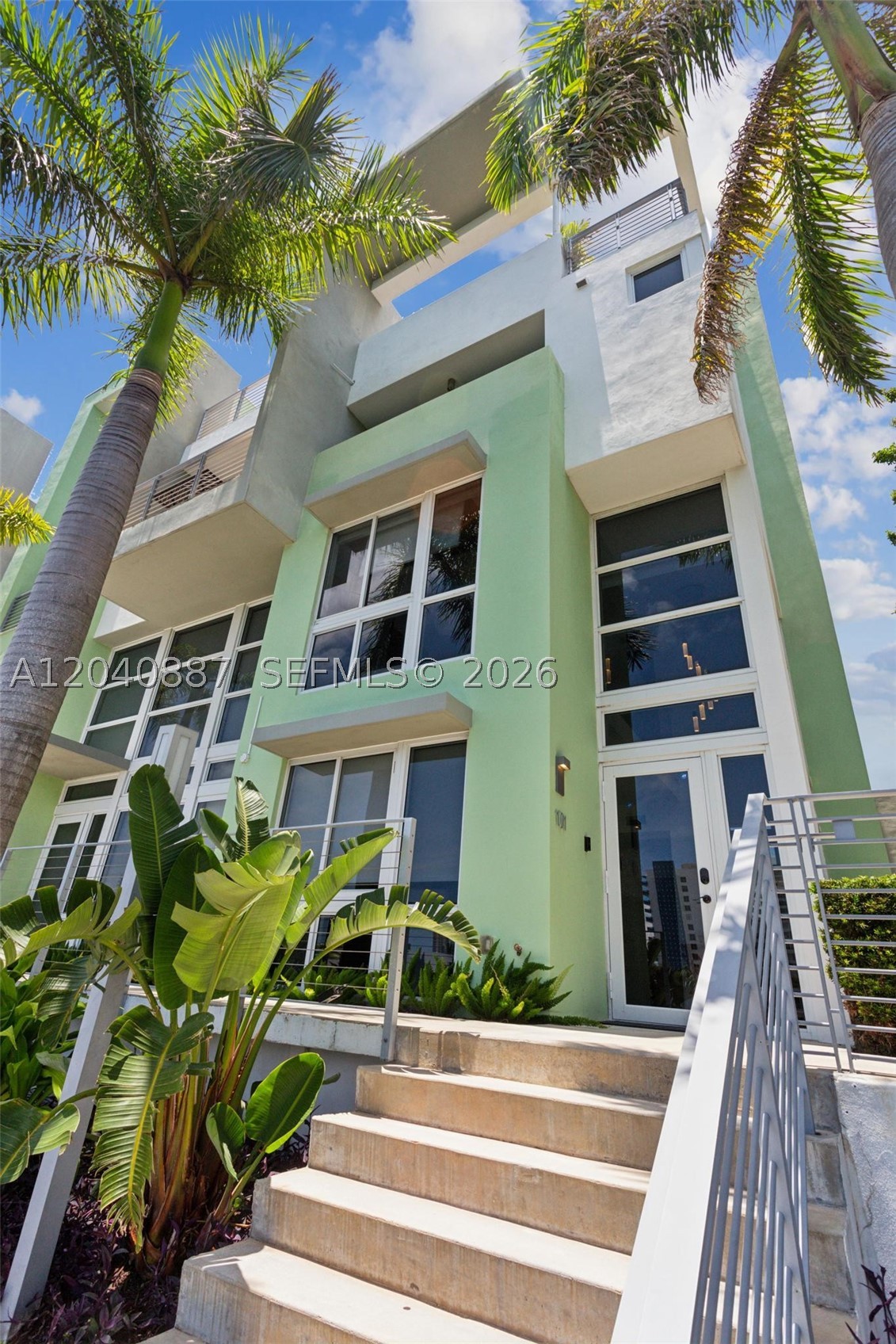 101 N Shore Dr #101