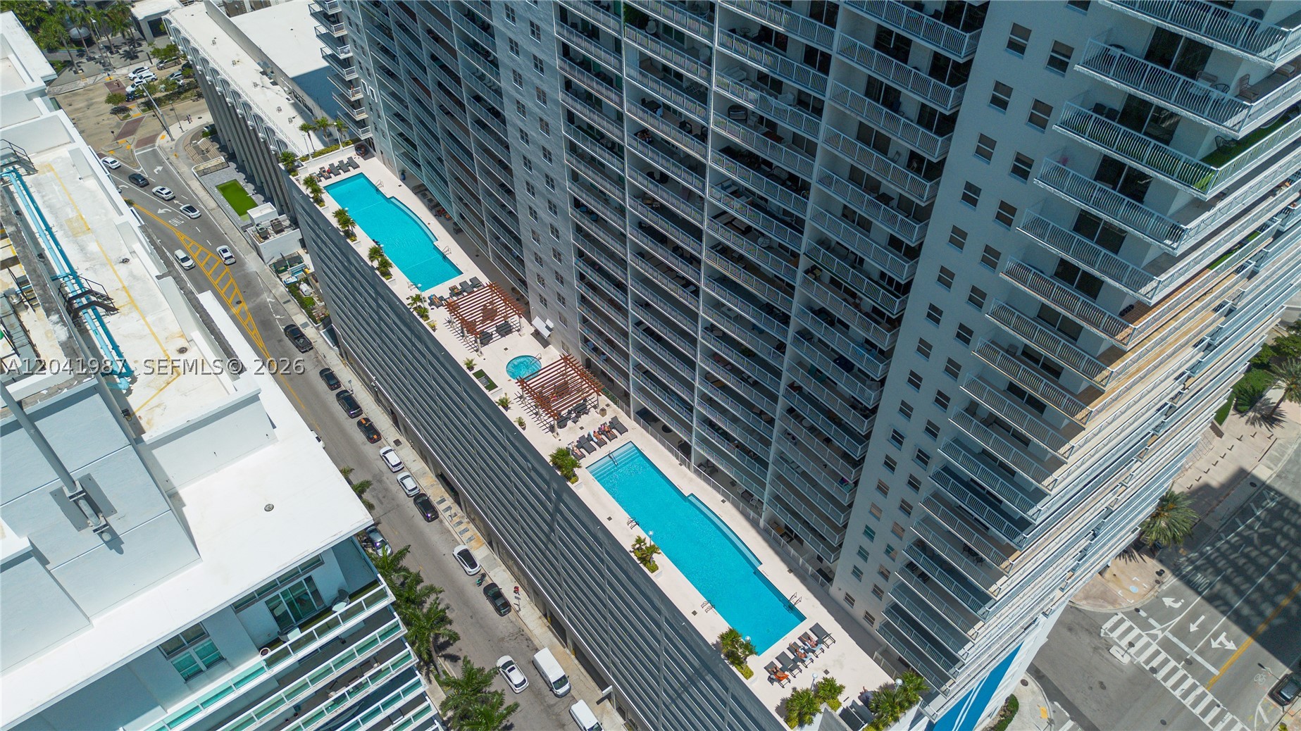 image The Club at Brickell Bay1