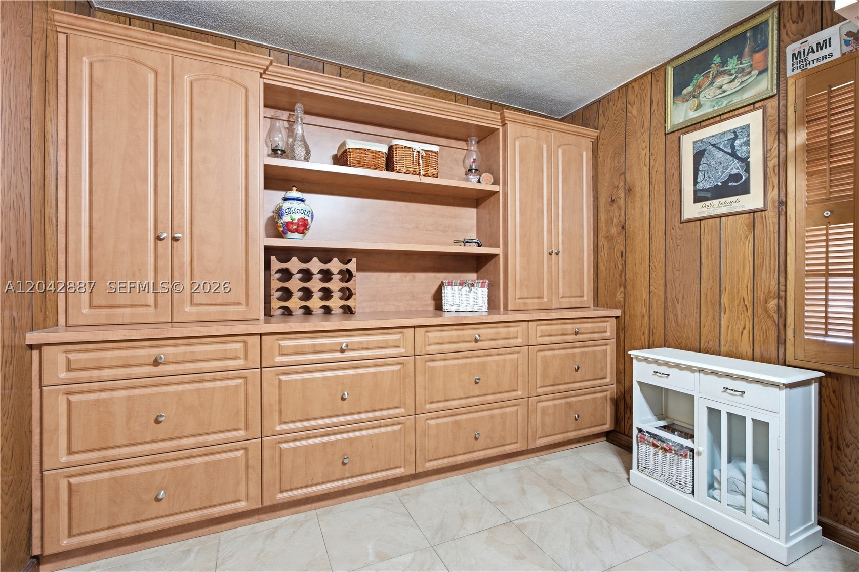 443 SW 4th Ave Miami, FL 33130