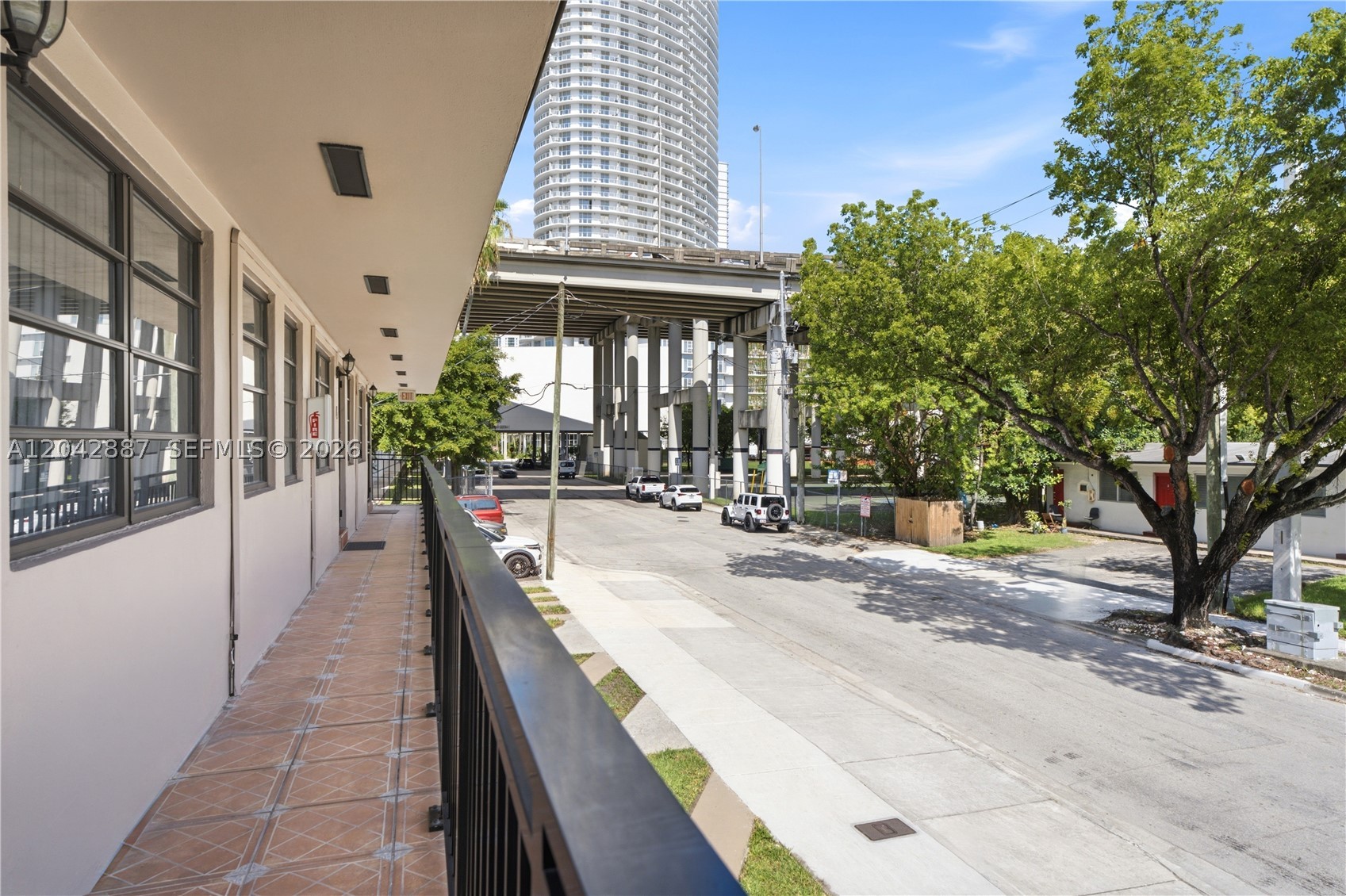 443 SW 4th Ave Miami, FL 33130