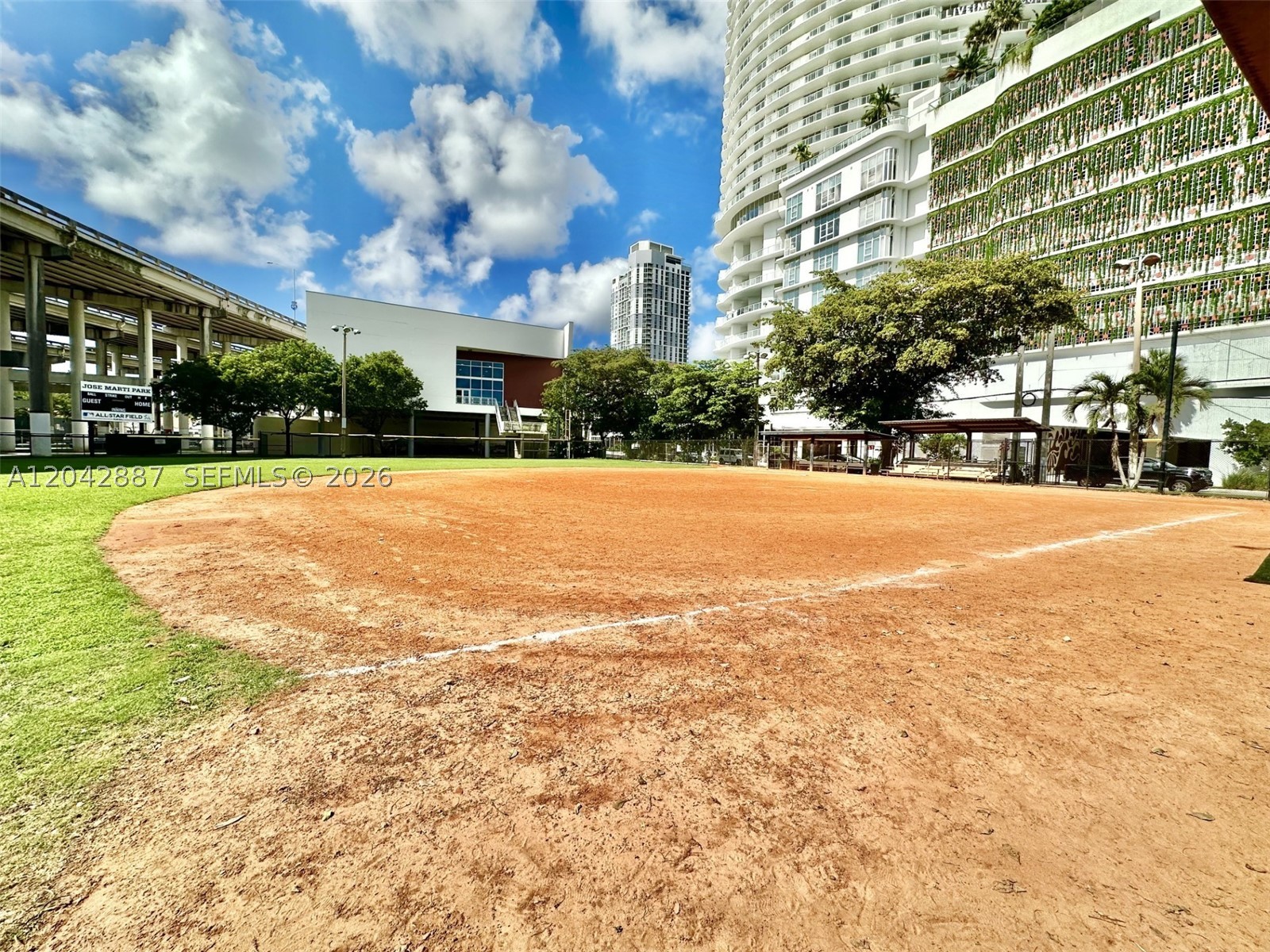 443 SW 4th Ave Miami, FL 33130