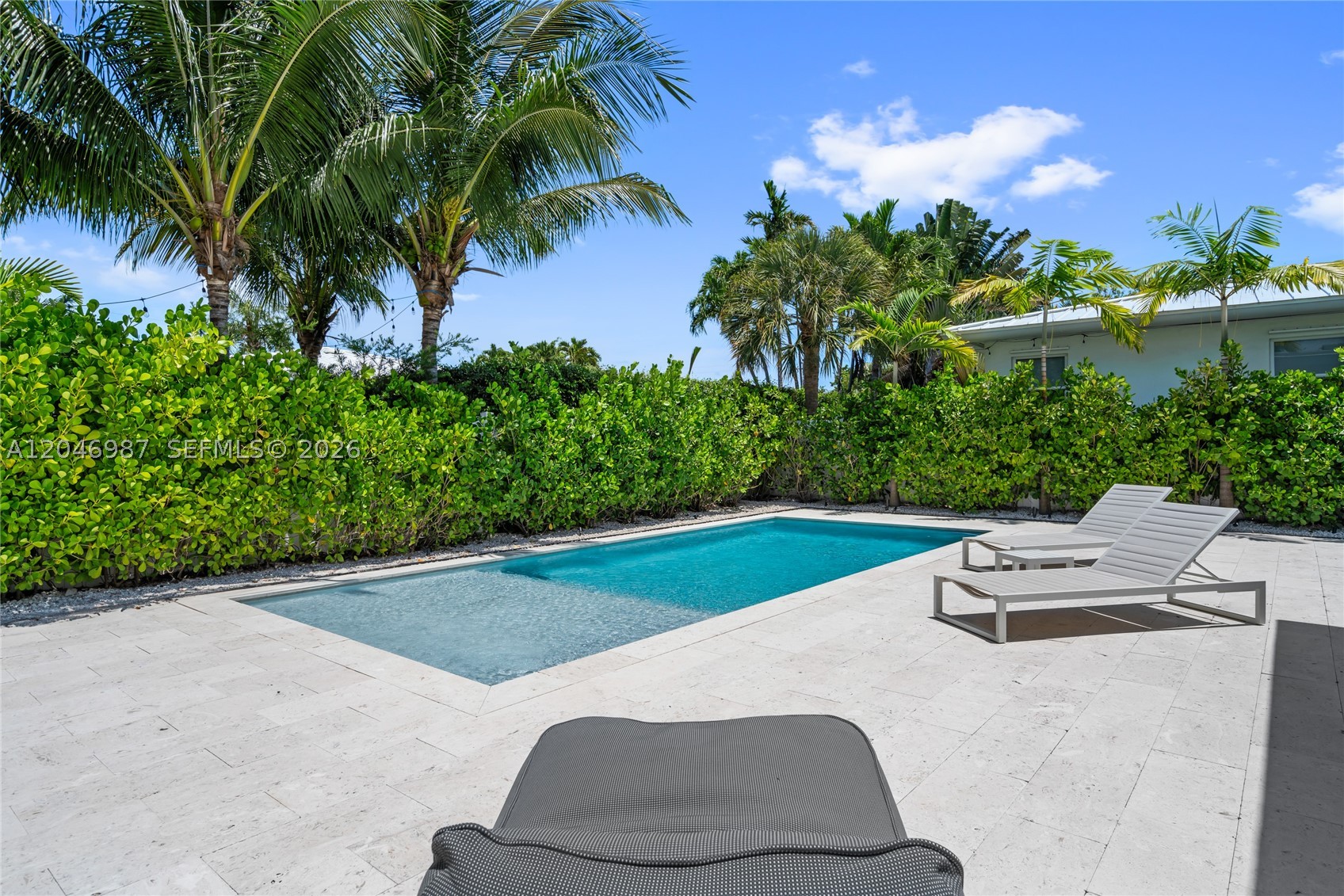 9033 Emerson Ave Surfside, FL 33154