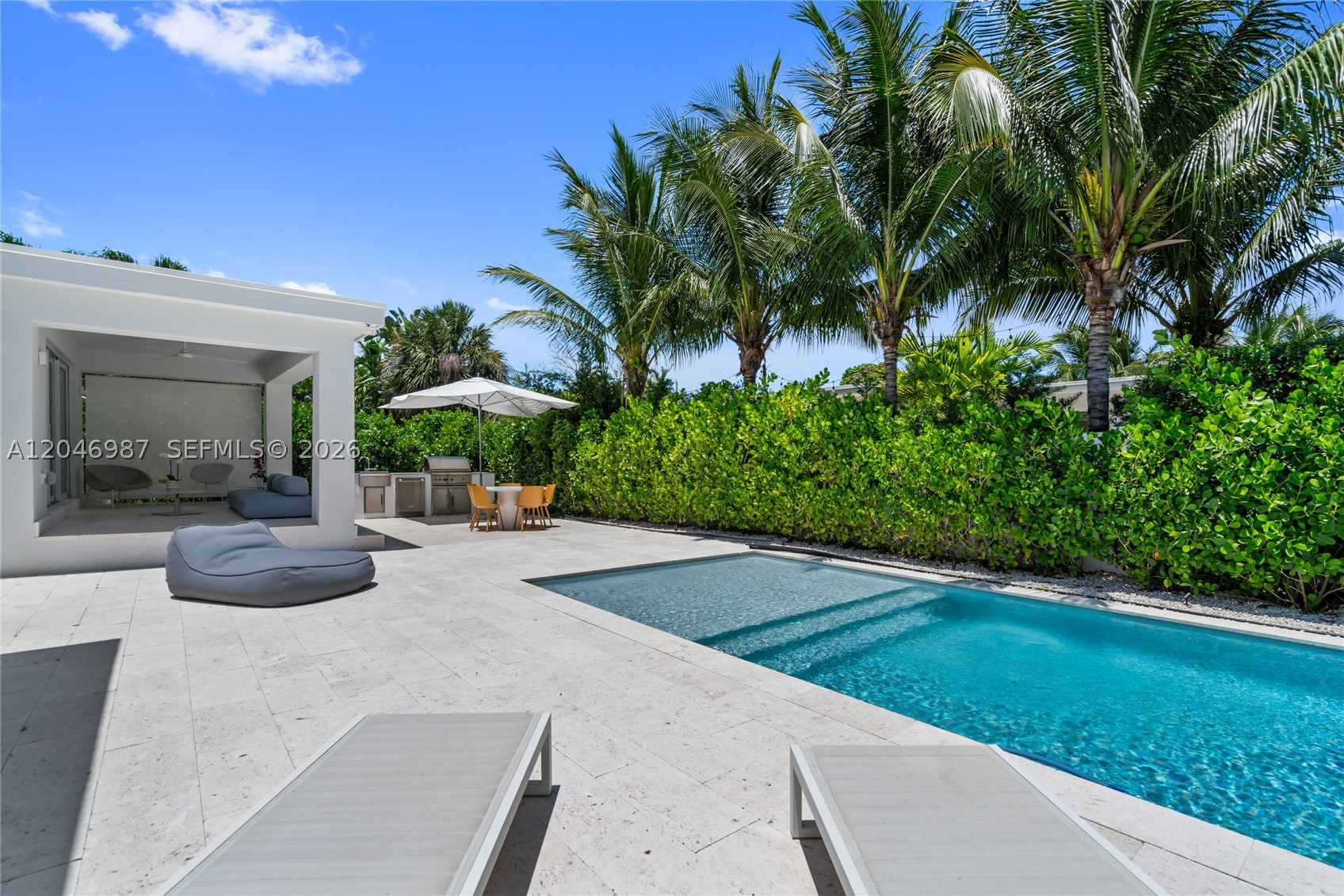 9033 Emerson Ave Surfside, FL 33154