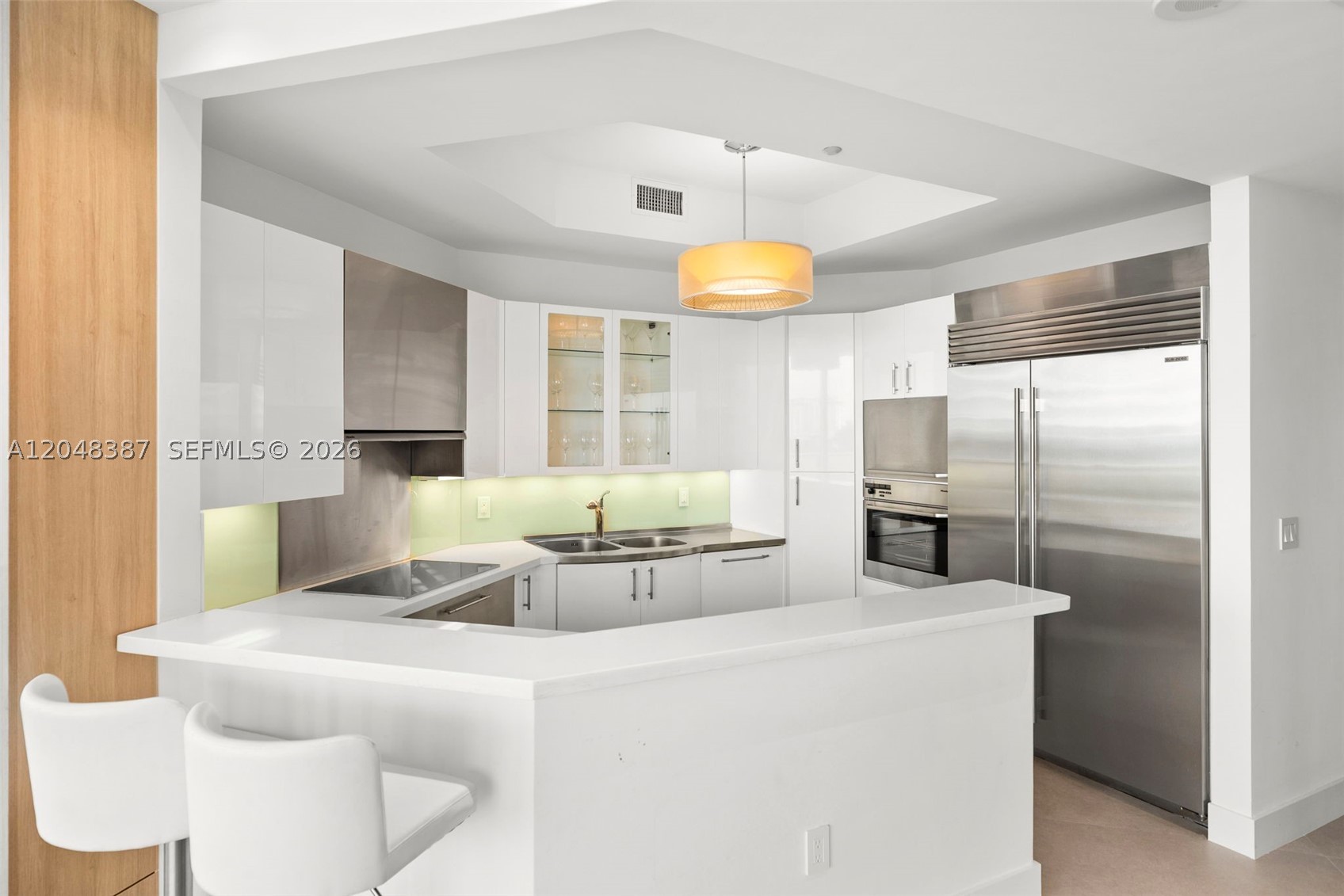 100 S Pointe Dr #501 Miami Beach, FL 33139
