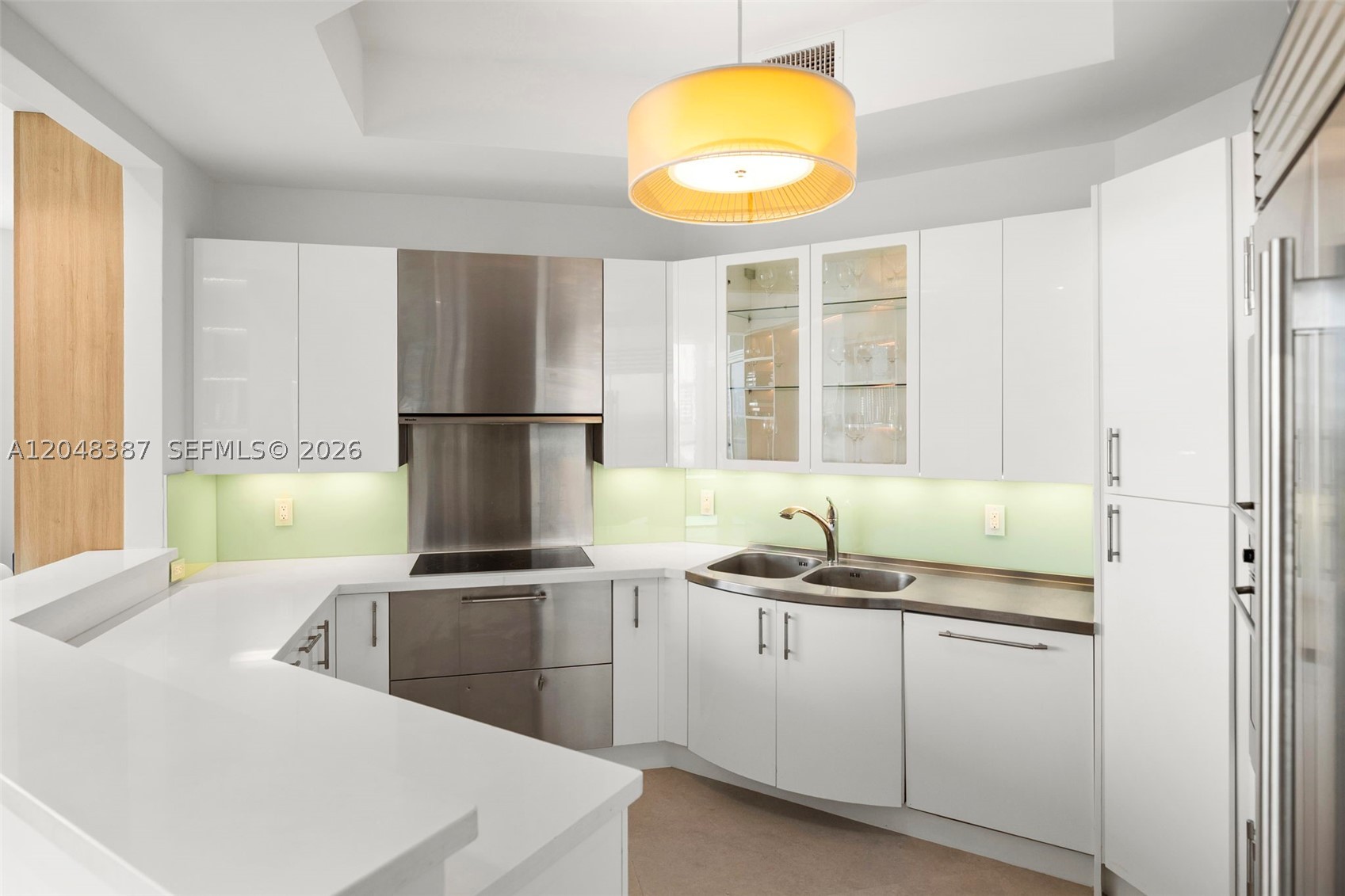 100 S Pointe Dr #501 Miami Beach, FL 33139