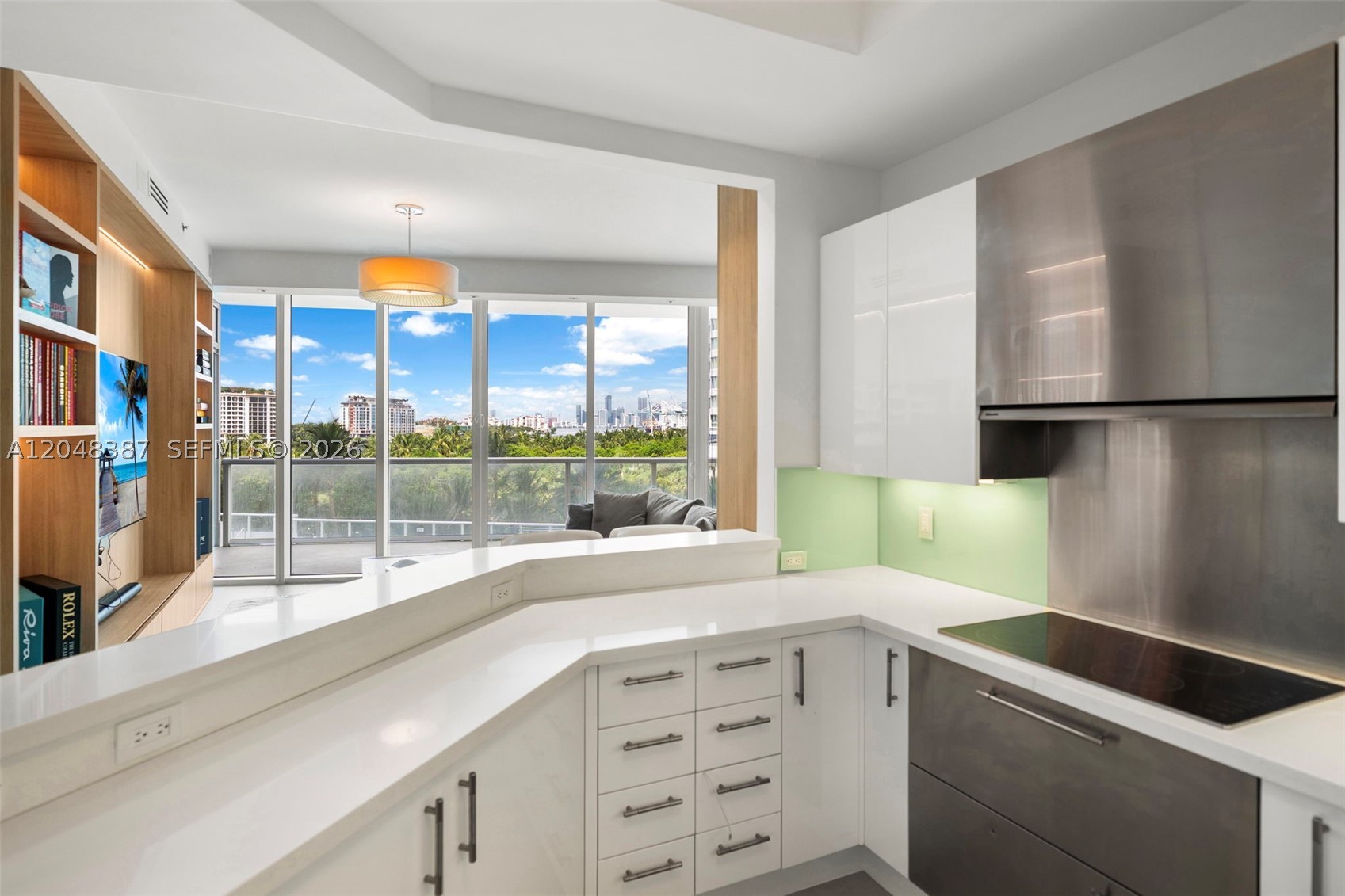 100 S Pointe Dr #501 Miami Beach, FL 33139