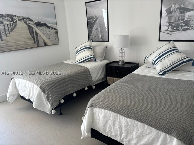 image Arlen House East14