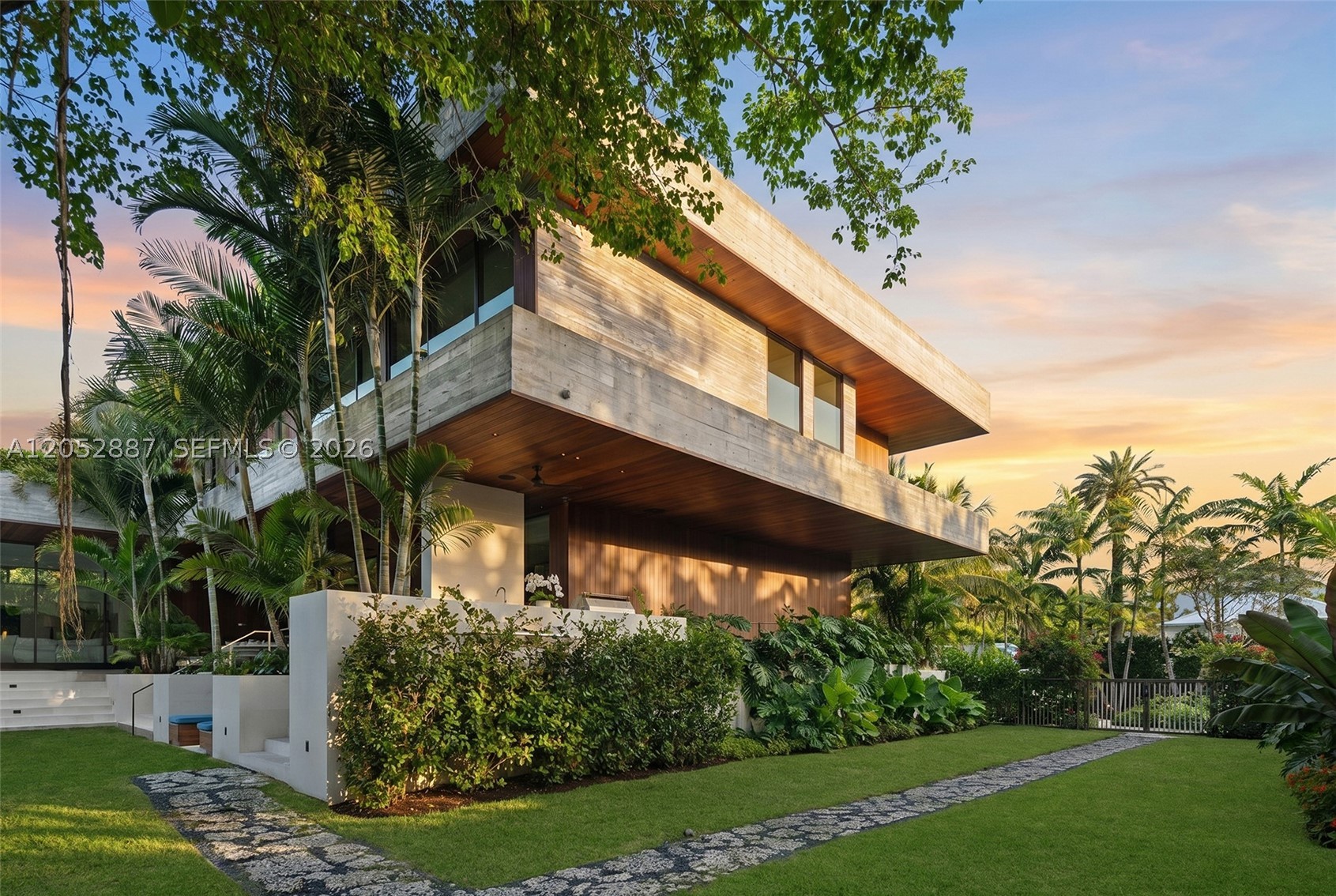 1420 W 23rd St Miami Beach, FL 33140