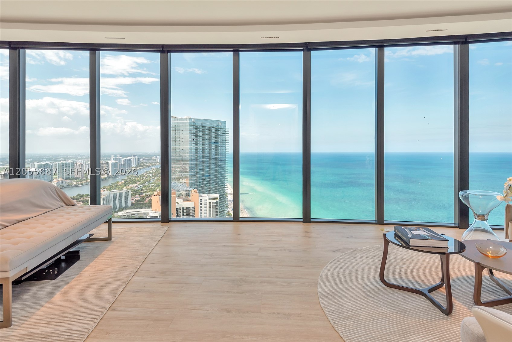 image Porsche Design Tower22