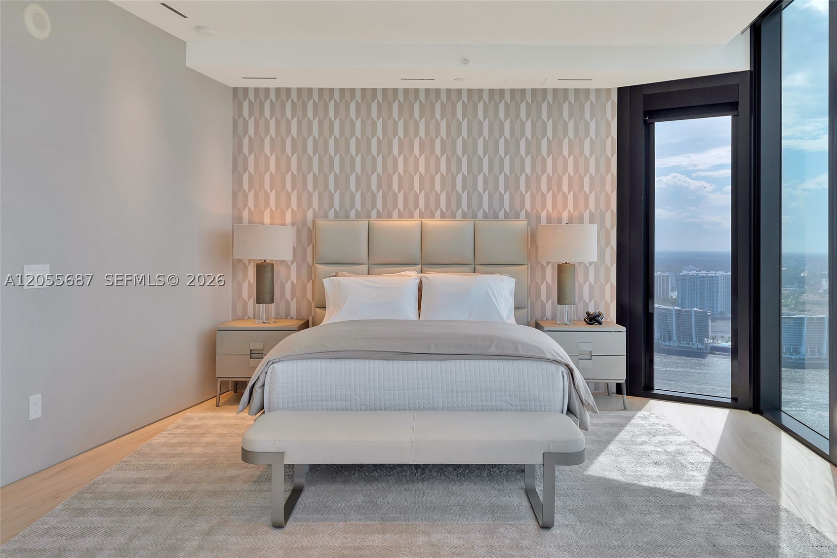 image Porsche Design Tower39