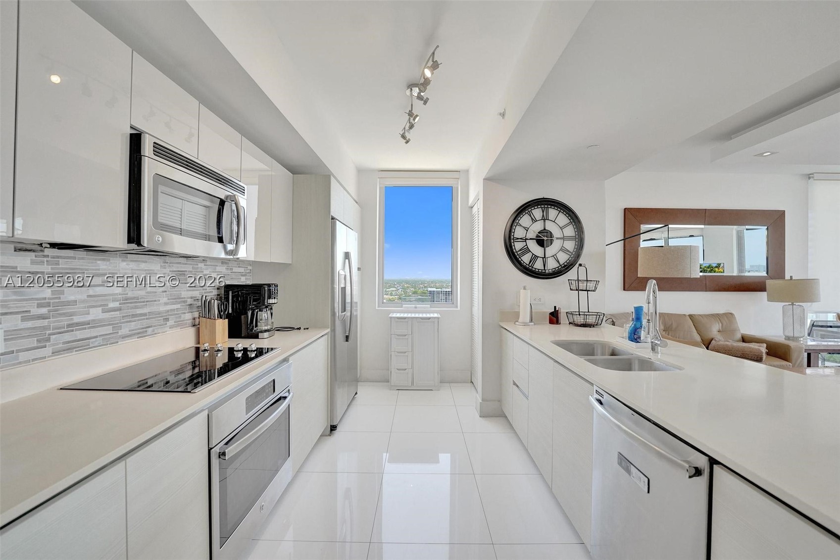 image Beachwalk Condominium46