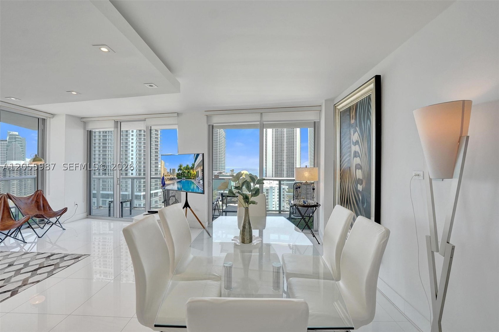 image Beachwalk Condominium4