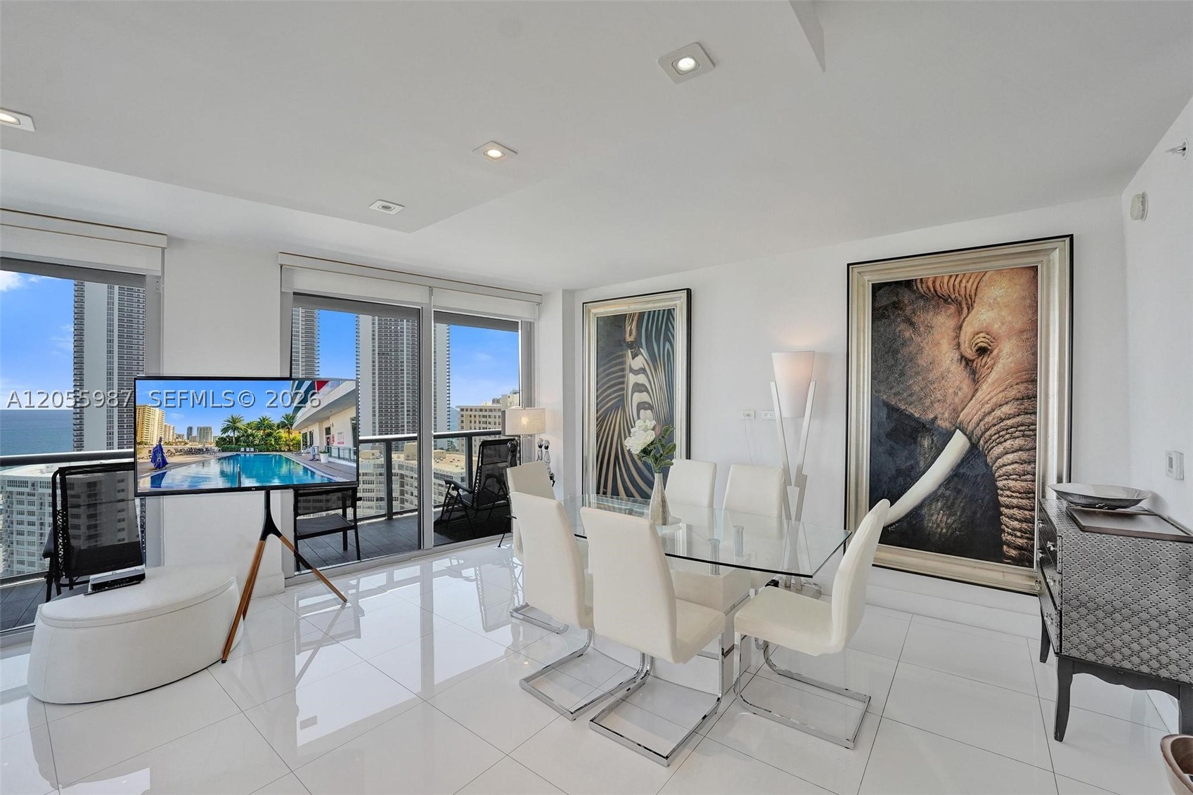 image Beachwalk Condominium5