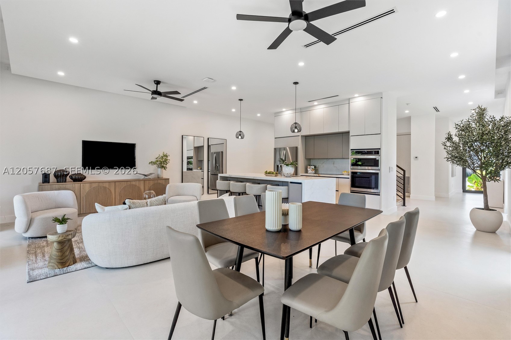 1319 NE 13th Ave Fort Lauderdale, FL 33304