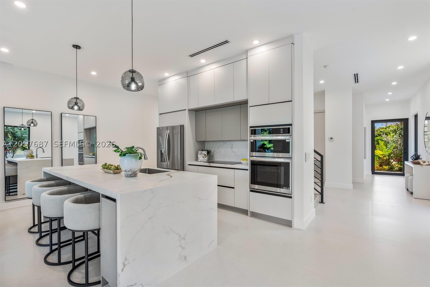 1319 NE 13th Ave Fort Lauderdale, FL 33304