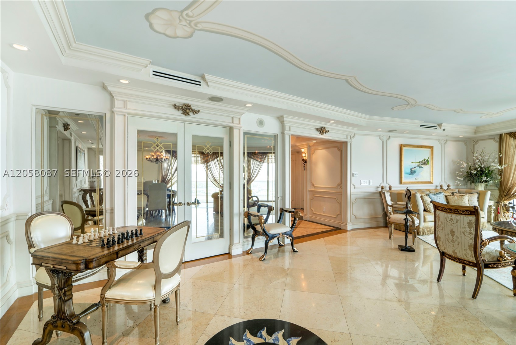 1000 S Pointe Dr #2501 Miami Beach, FL 33139