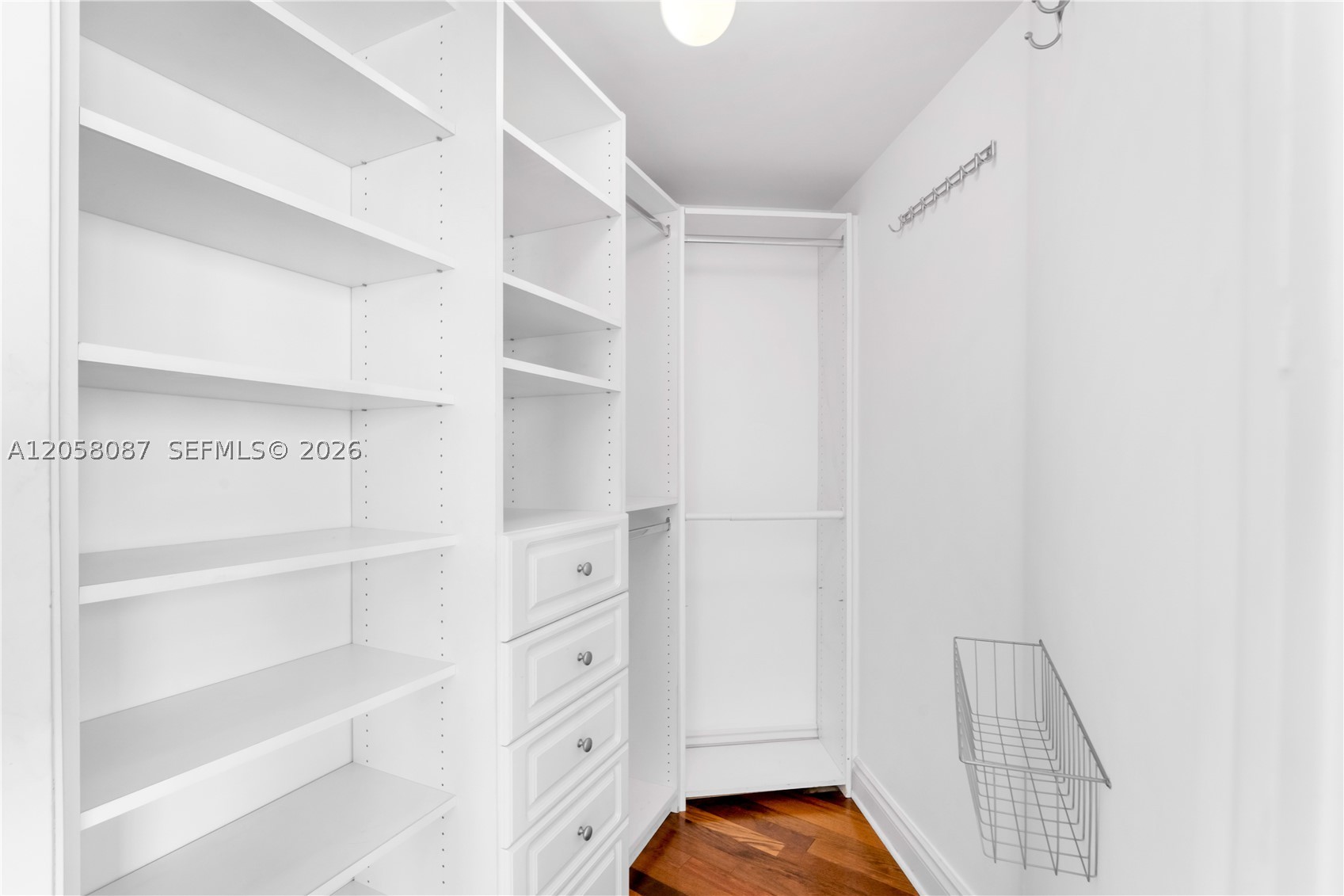1000 S Pointe Dr #2501 Miami Beach, FL 33139