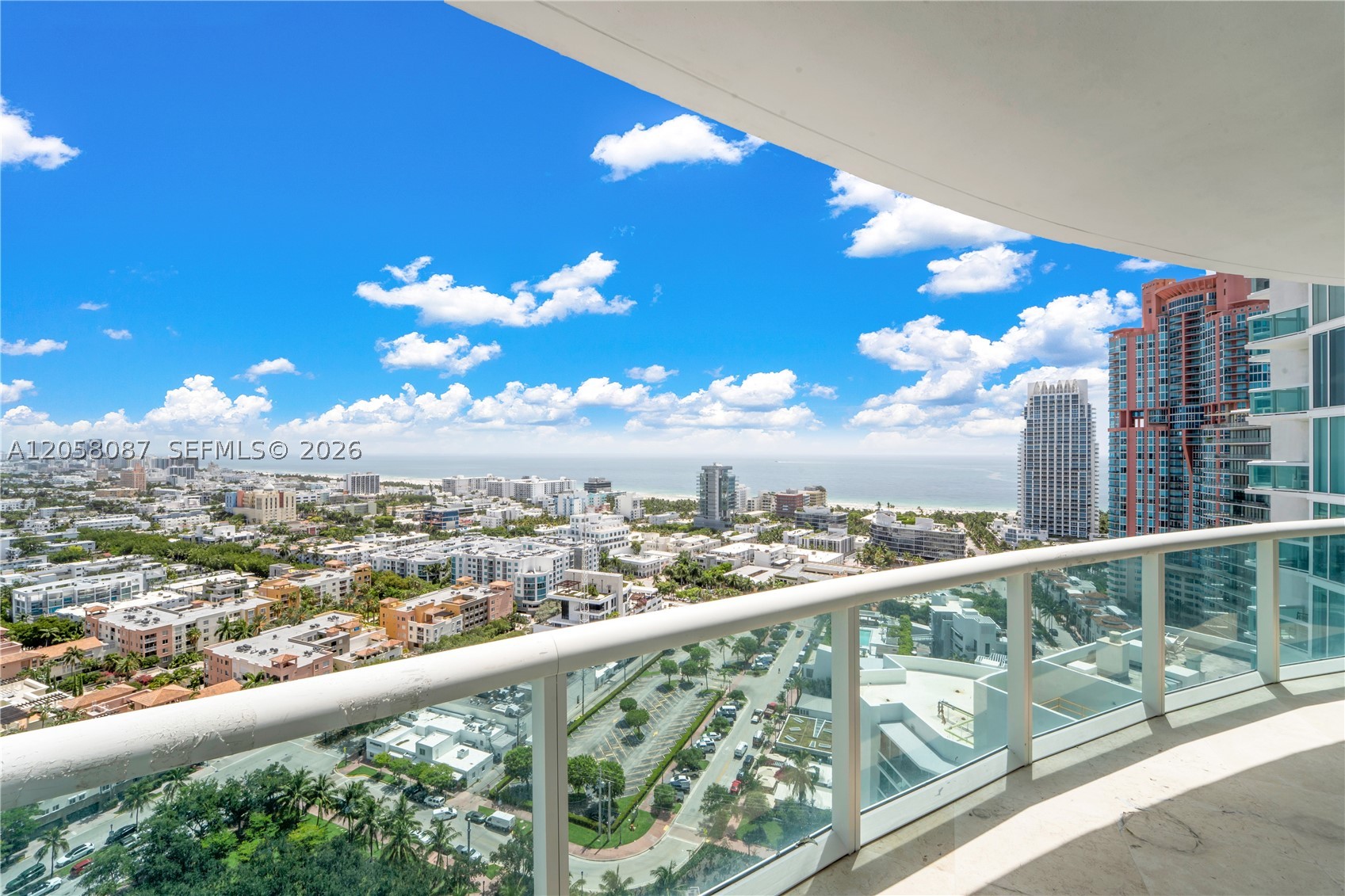1000 S Pointe Dr #2501 Miami Beach, FL 33139