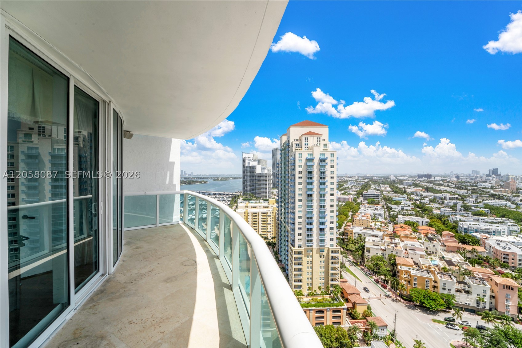 1000 S Pointe Dr #2501 Miami Beach, FL 33139