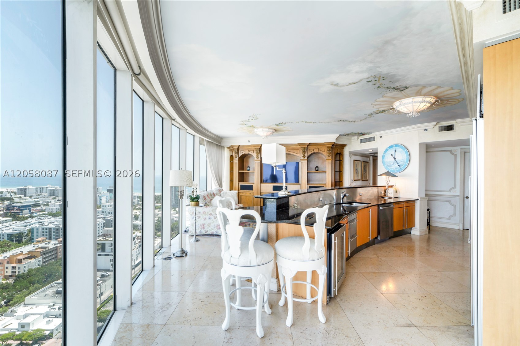 1000 S Pointe Dr #2501 Miami Beach, FL 33139