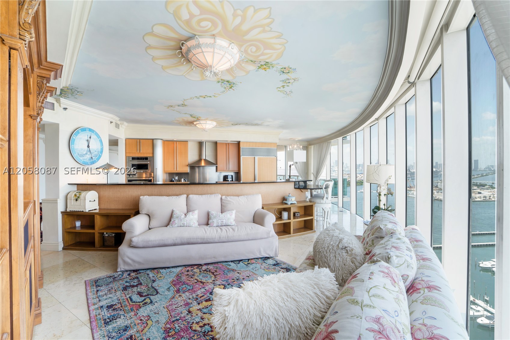 1000 S Pointe Dr #2501 Miami Beach, FL 33139