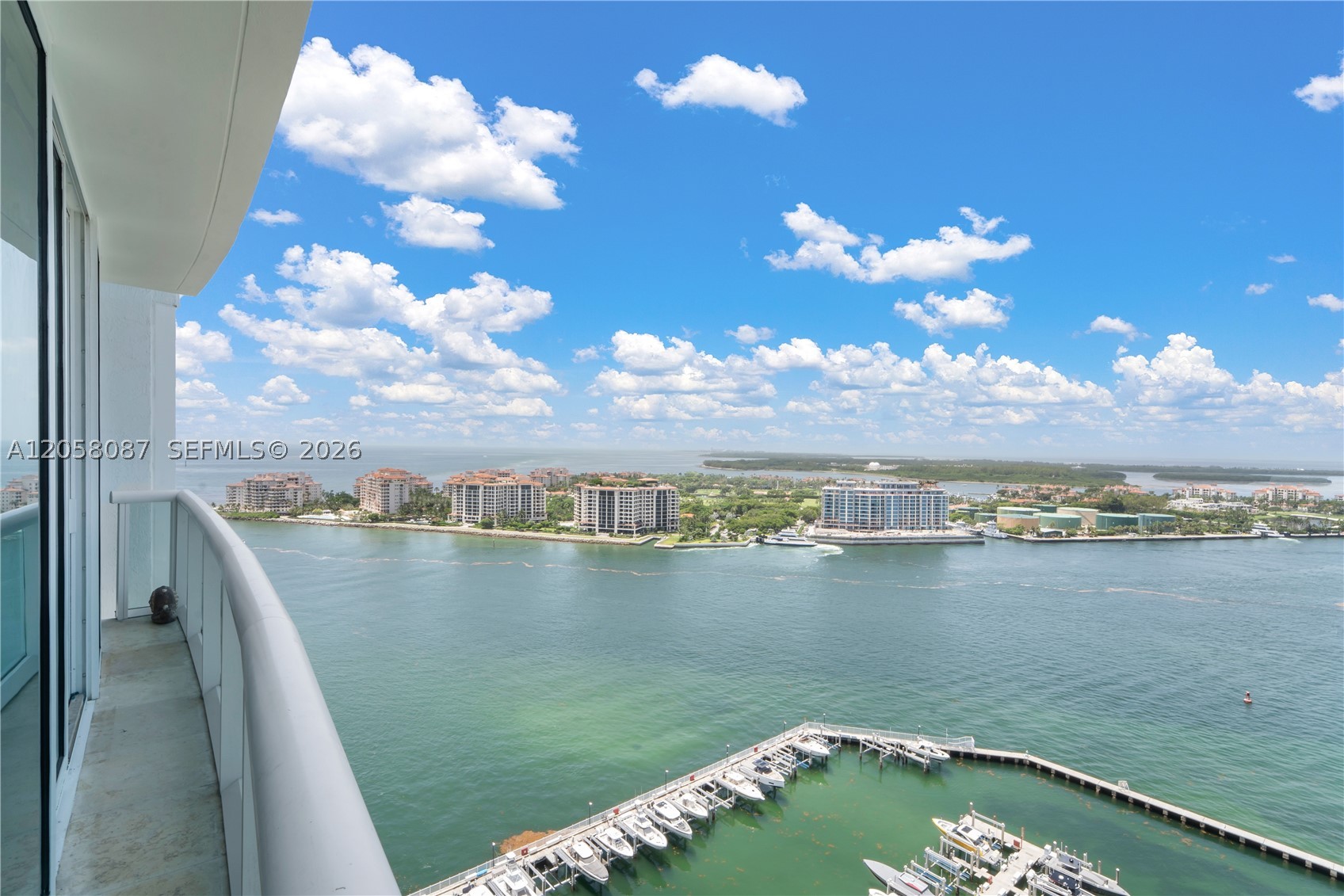 1000 S Pointe Dr #2501 Miami Beach, FL 33139