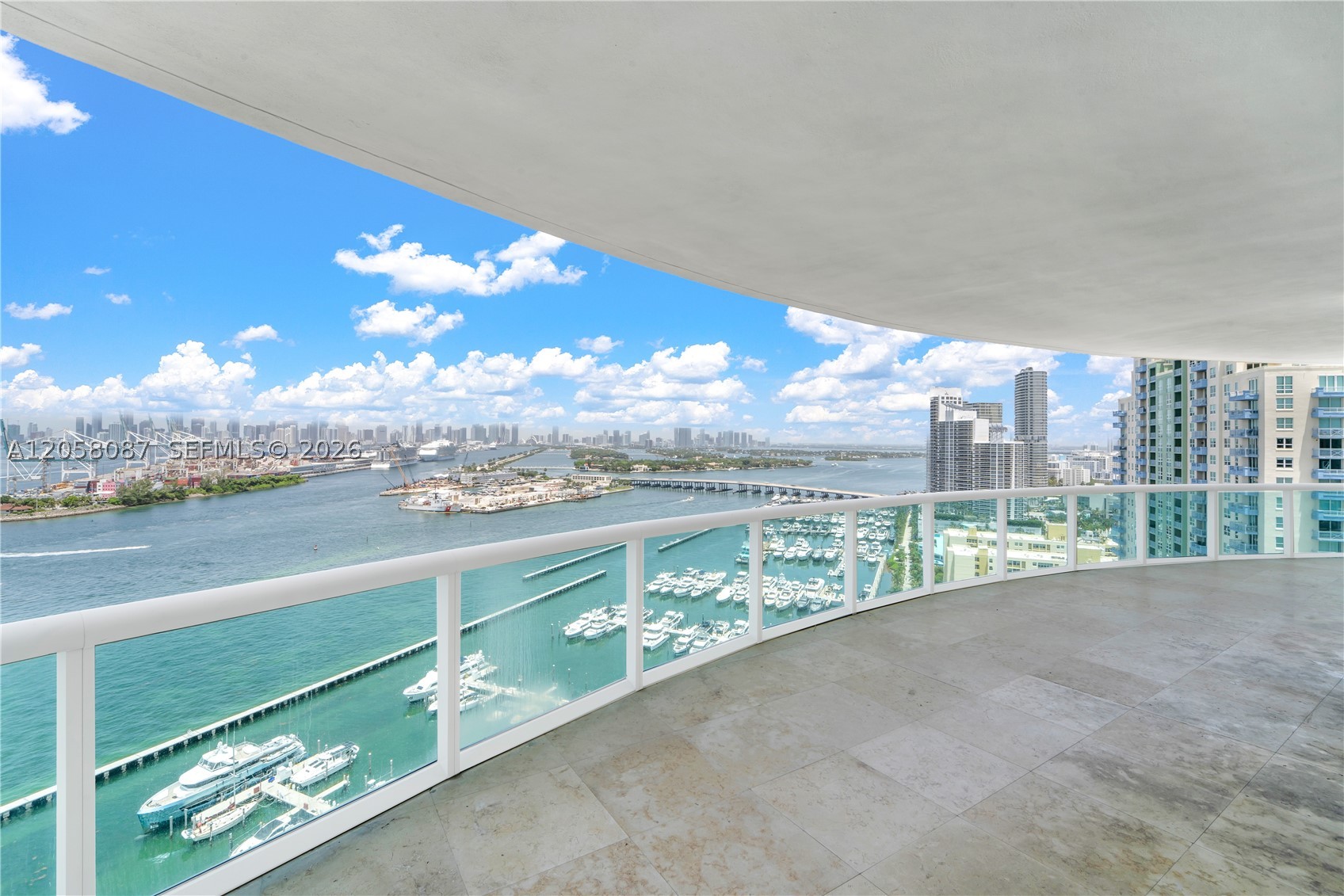 1000 S Pointe Dr #2501 Miami Beach, FL 33139