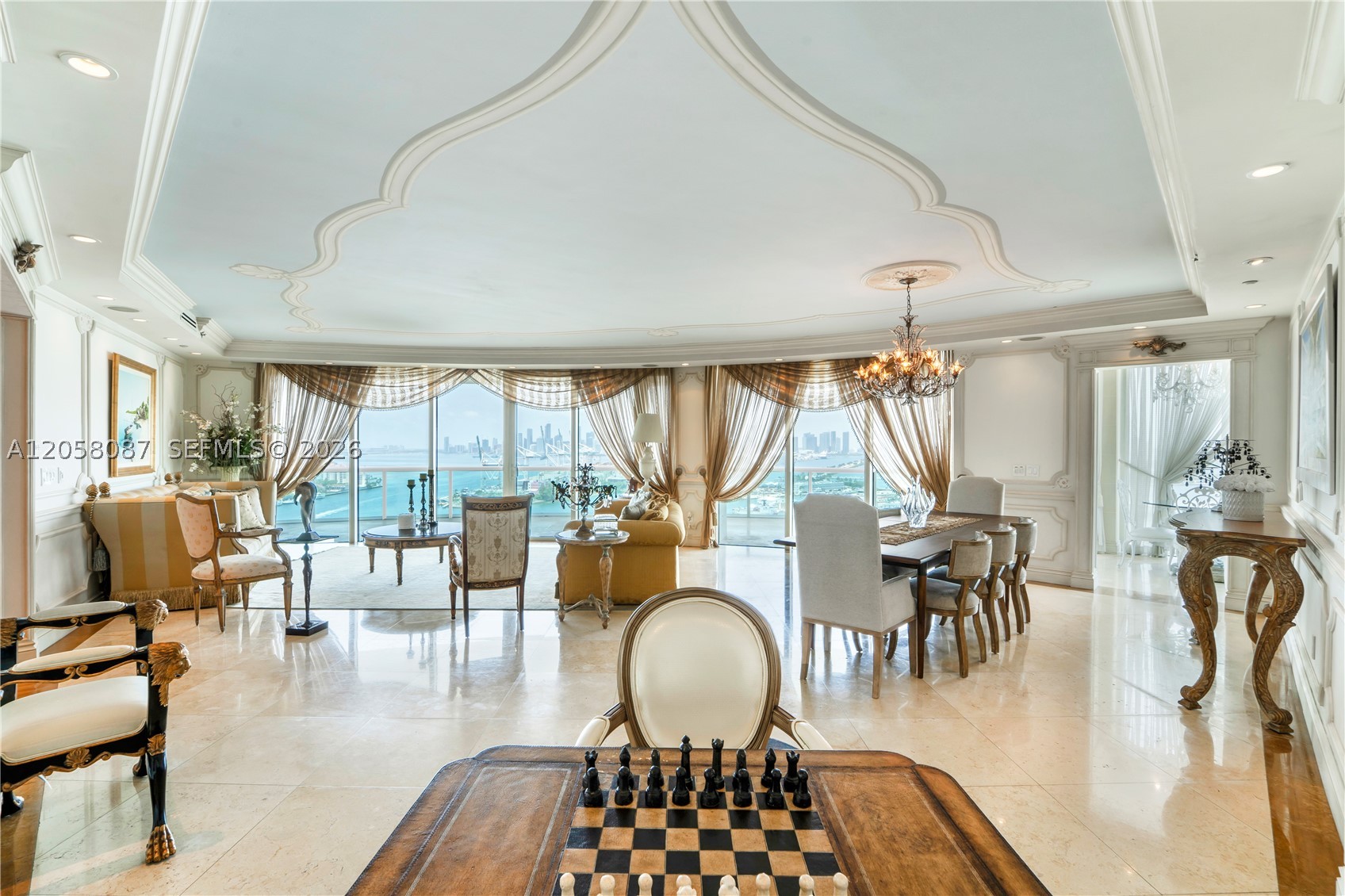 1000 S Pointe Dr #2501 Miami Beach, FL 33139