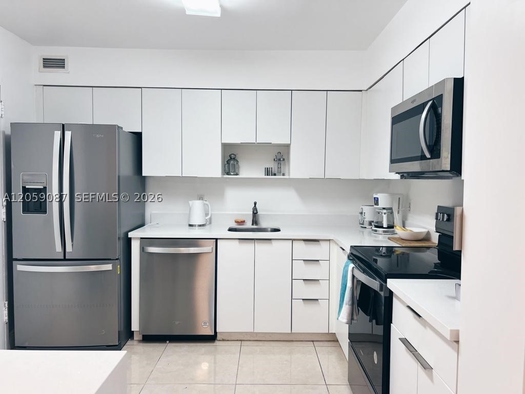 5161 Collins Ave #1510