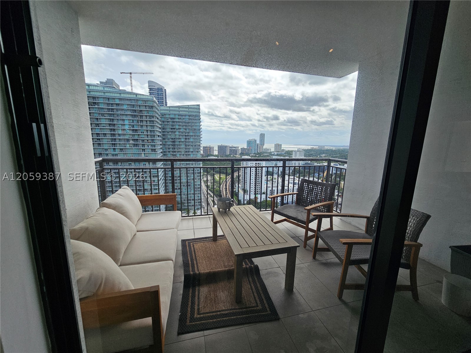 image Nine at Mary Brickell Village18