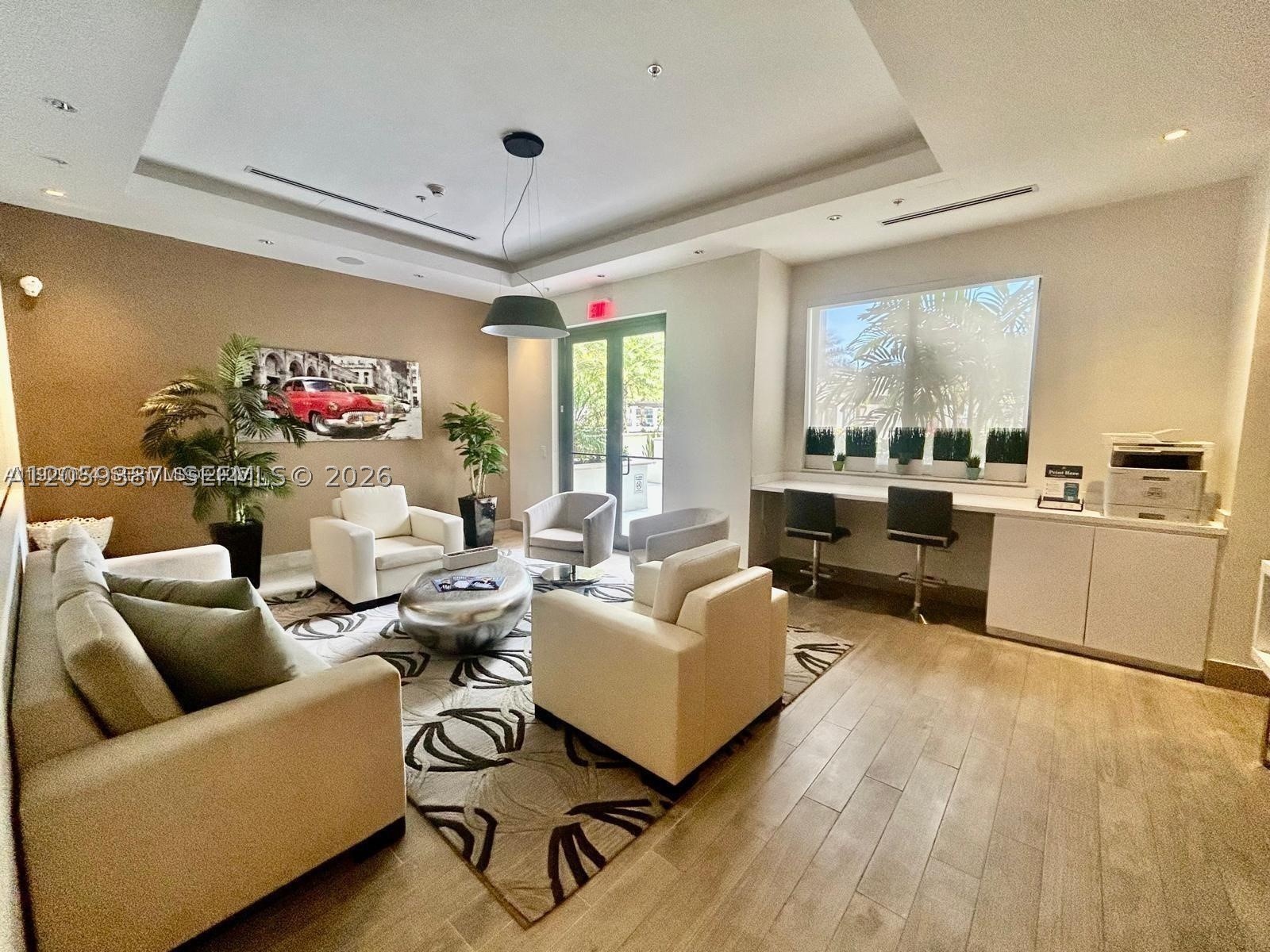image Nine at Mary Brickell Village32
