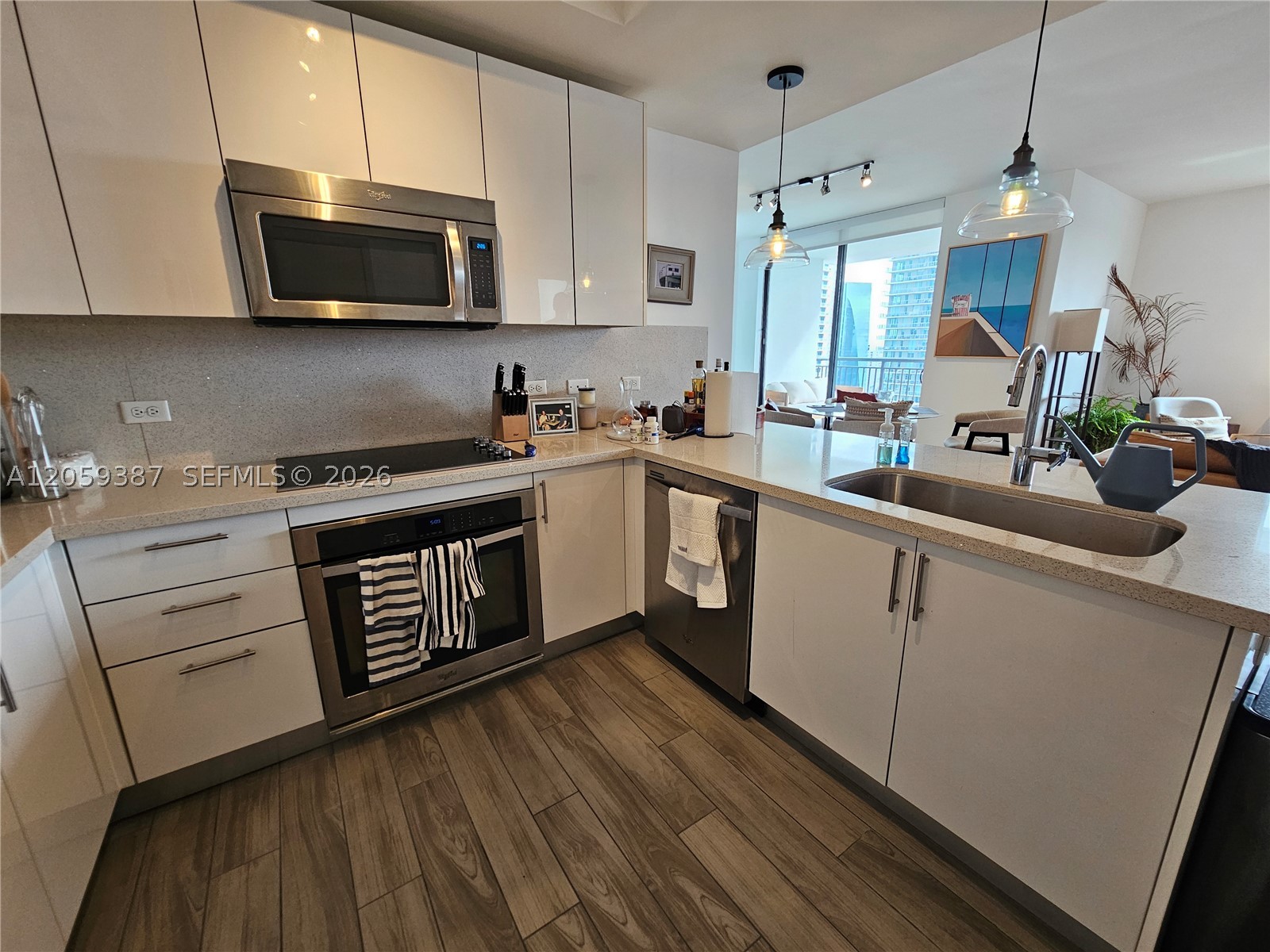 image Nine at Mary Brickell Village4