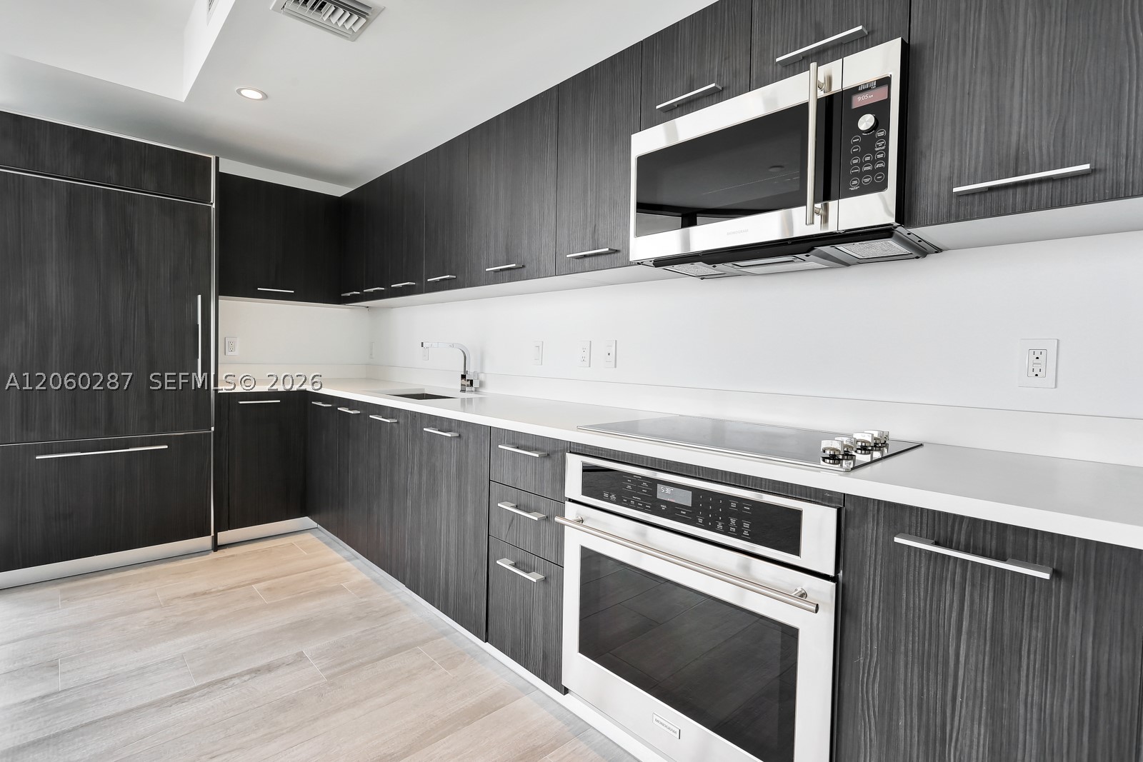 image Brickell Heights East15