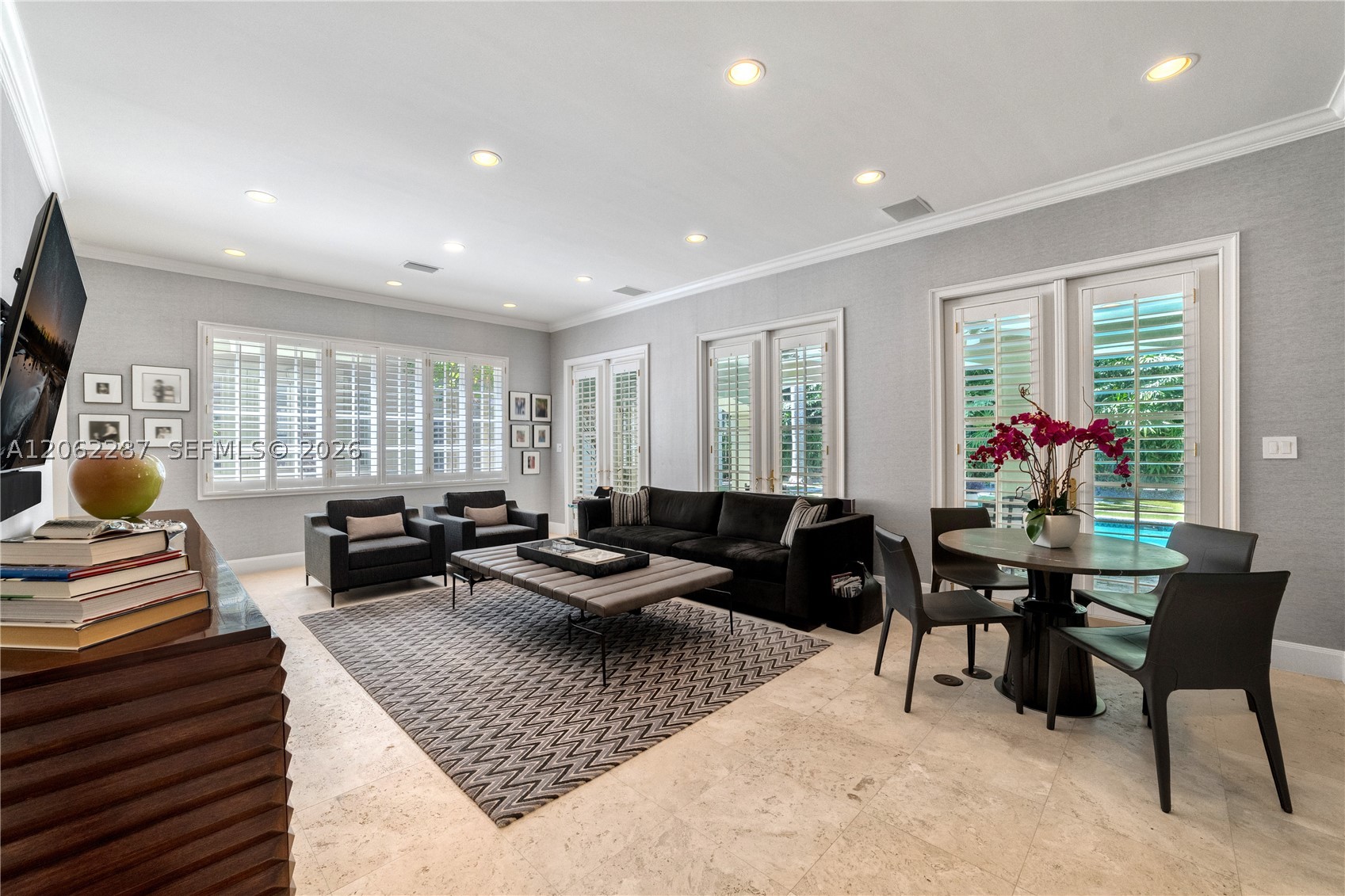 3460 S Moorings Way Miami, FL 33133
