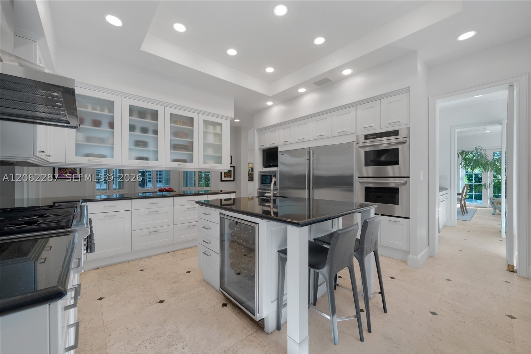 3460 S Moorings Way Miami, FL 33133