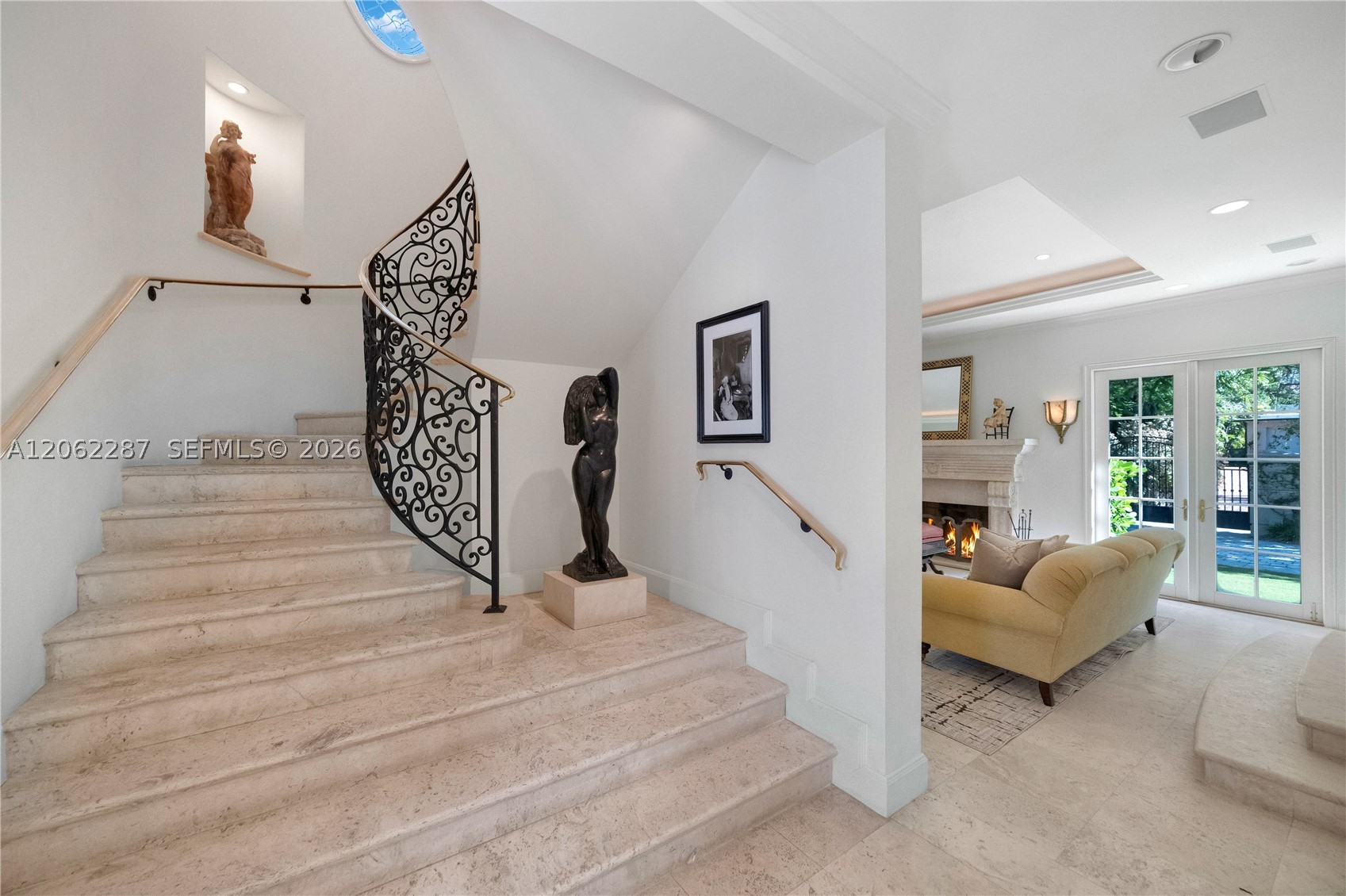 3460 S Moorings Way Miami, FL 33133