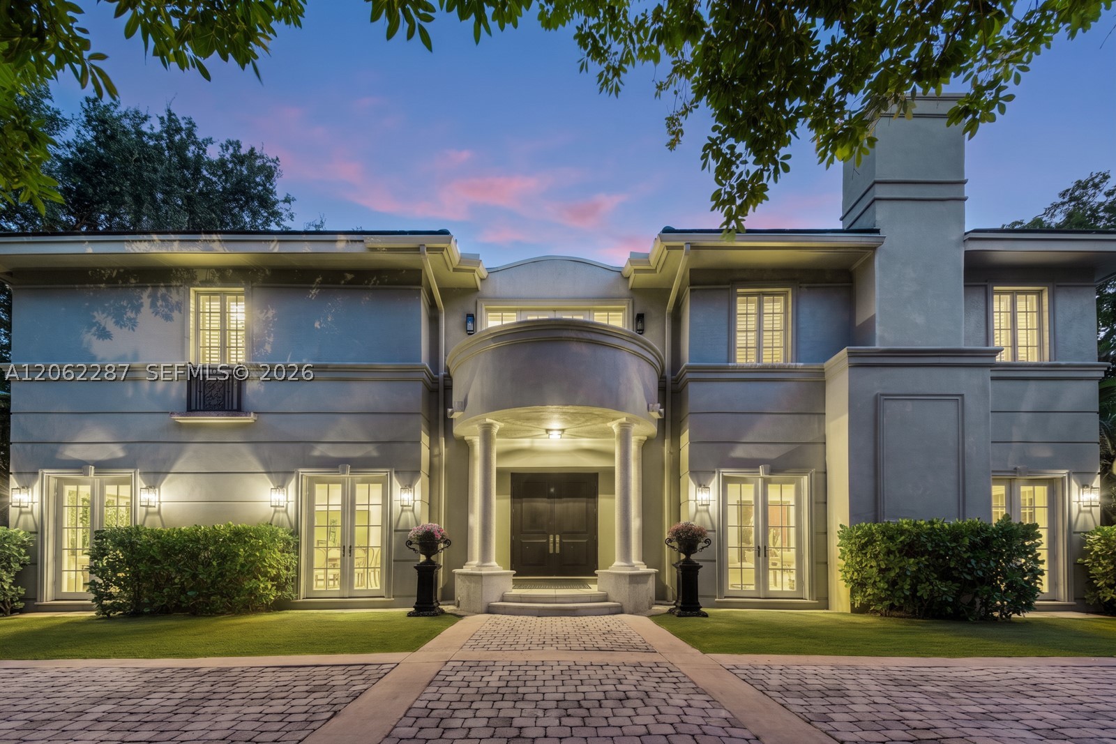 3460 S Moorings Way Miami, FL 33133
