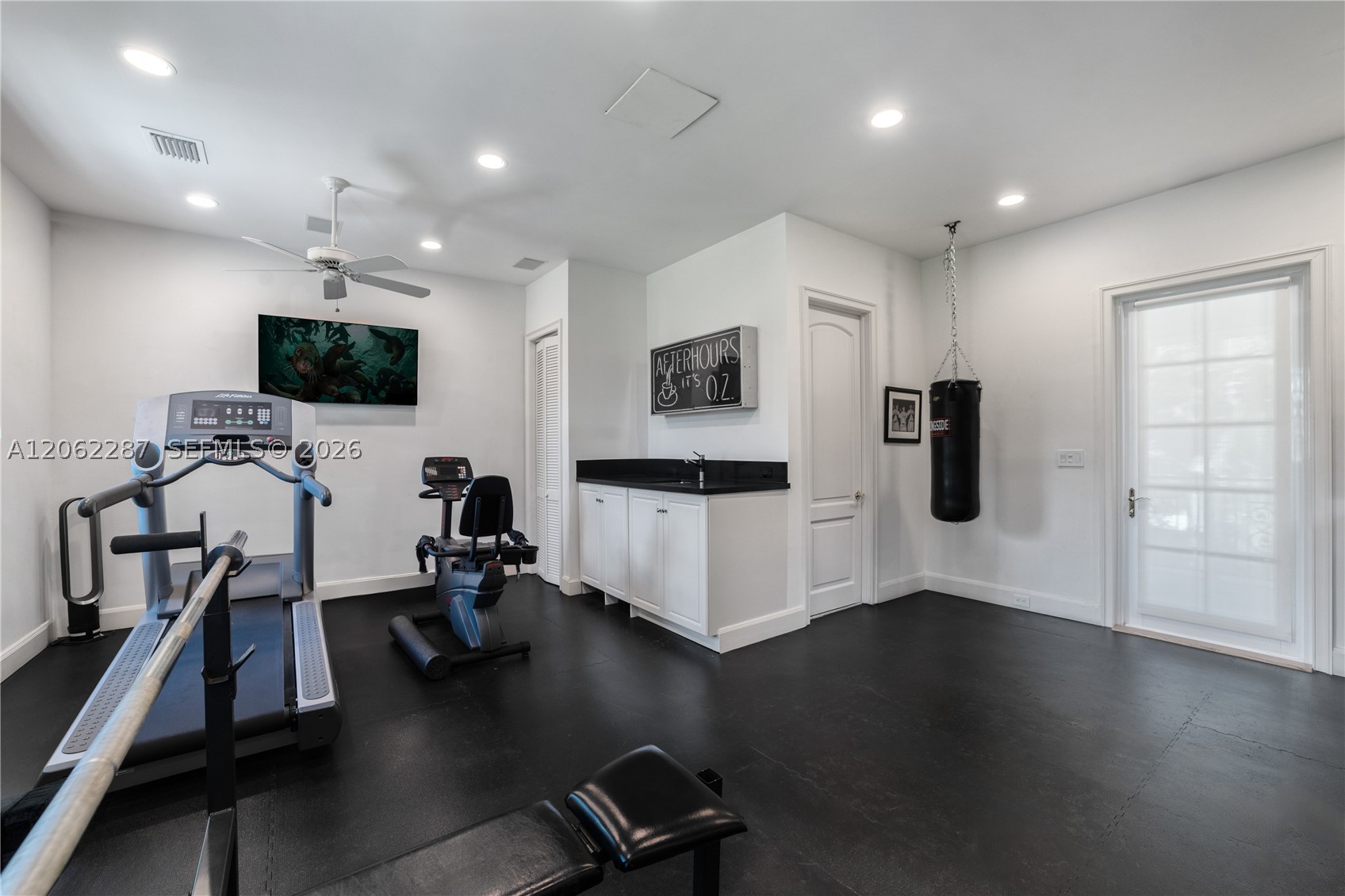 3460 S Moorings Way Miami, FL 33133