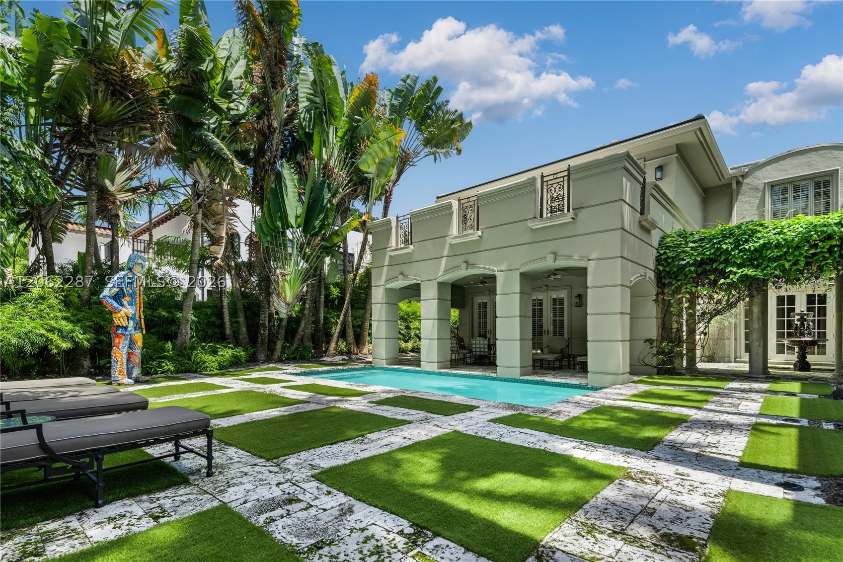 3460 S Moorings Way Miami, FL 33133