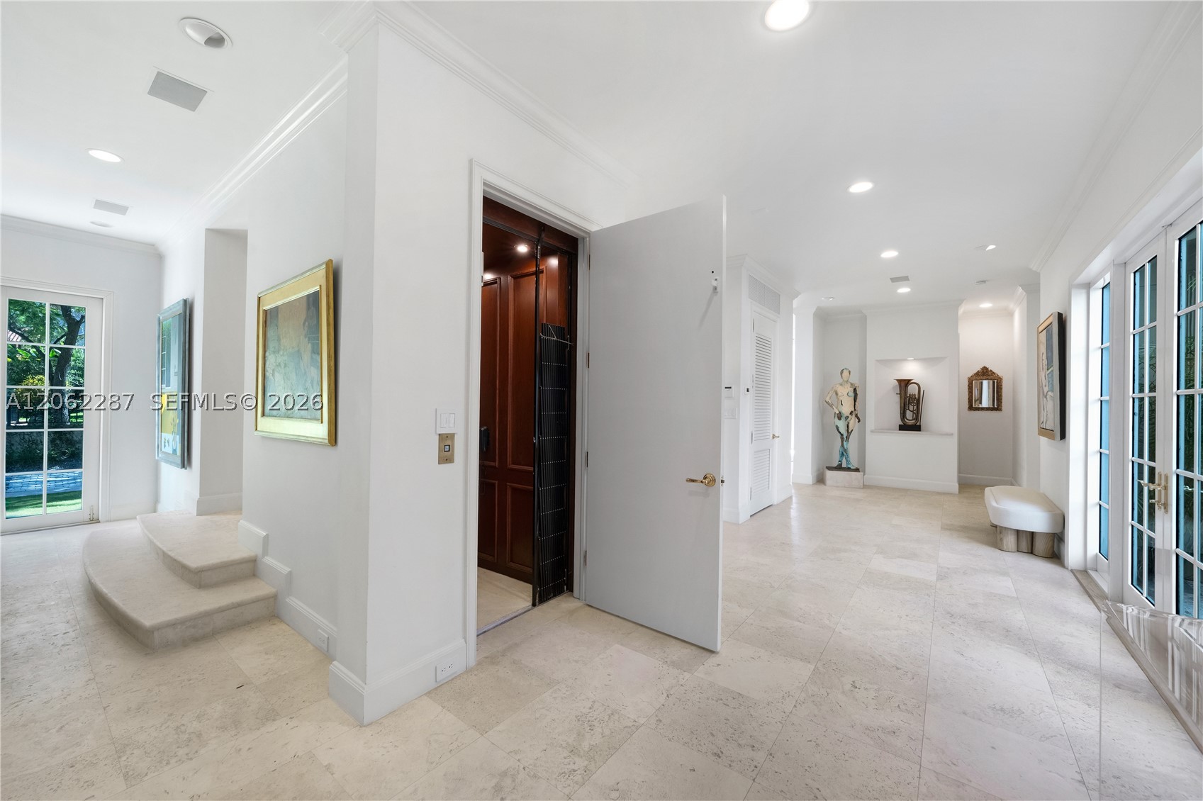 3460 S Moorings Way Miami, FL 33133