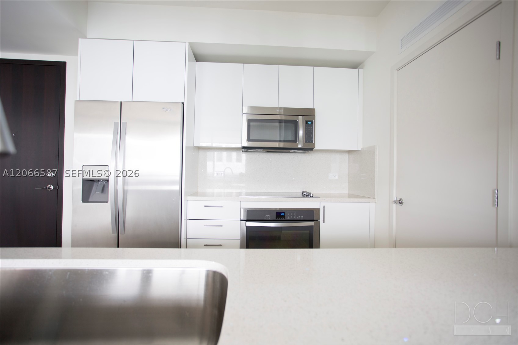 image Nine at Mary Brickell Village12