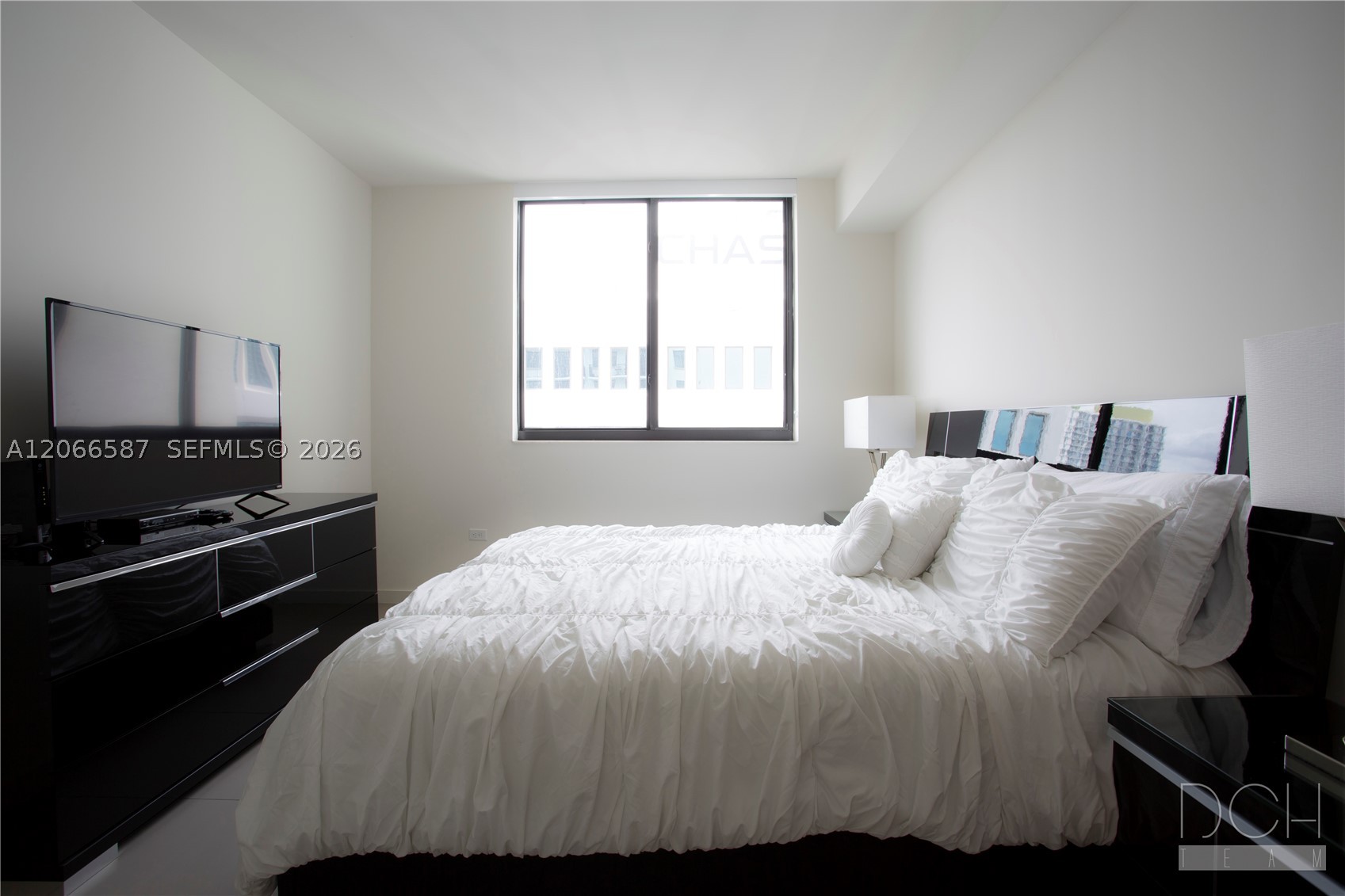 image Nine at Mary Brickell Village16