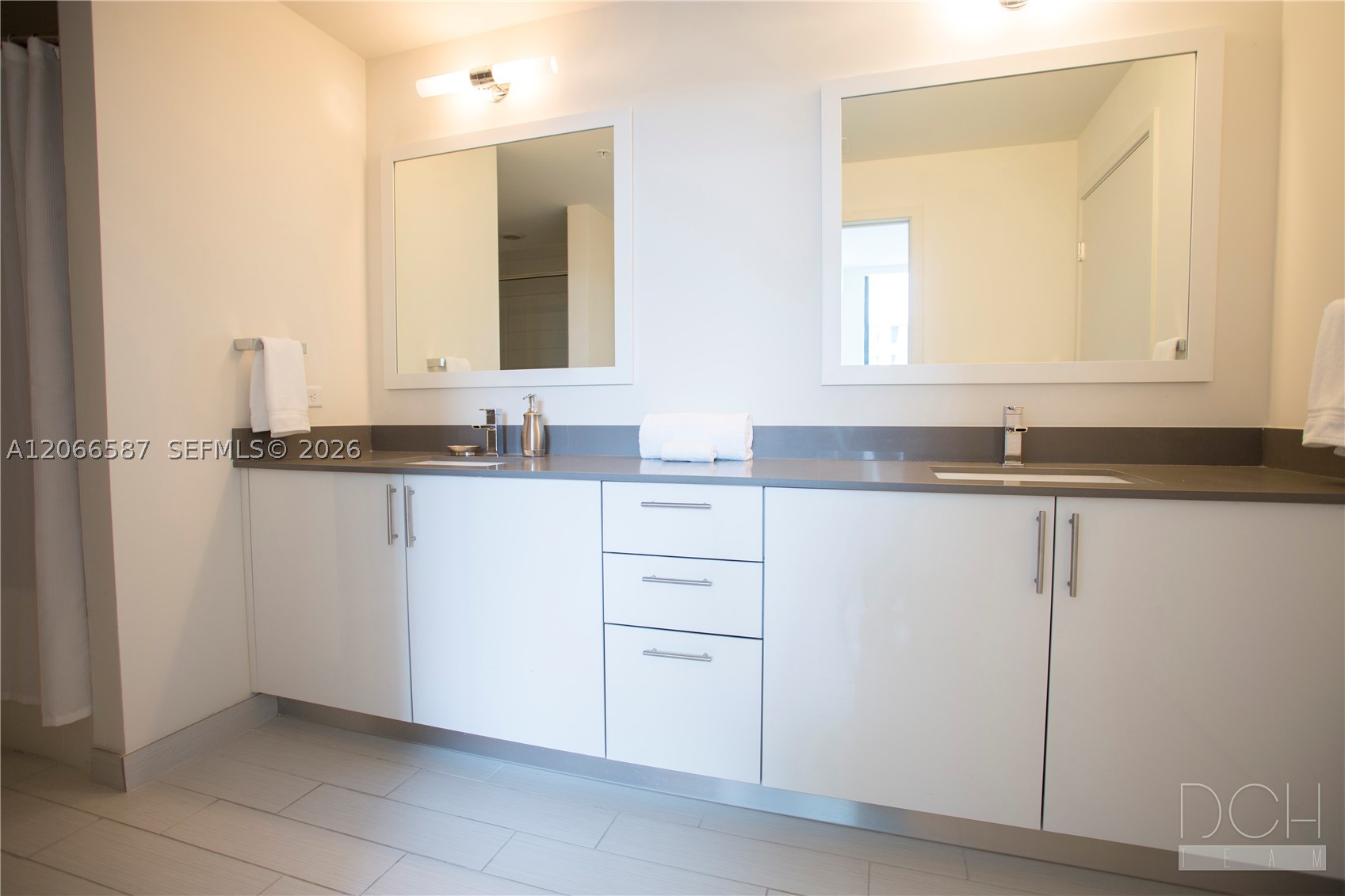 image Nine at Mary Brickell Village18