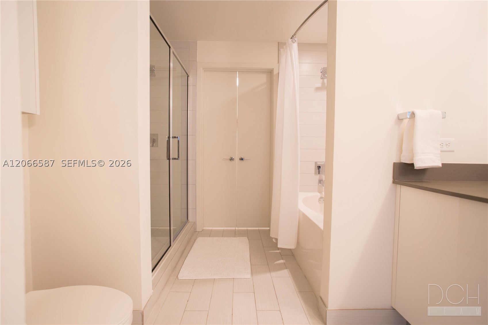 image Nine at Mary Brickell Village20