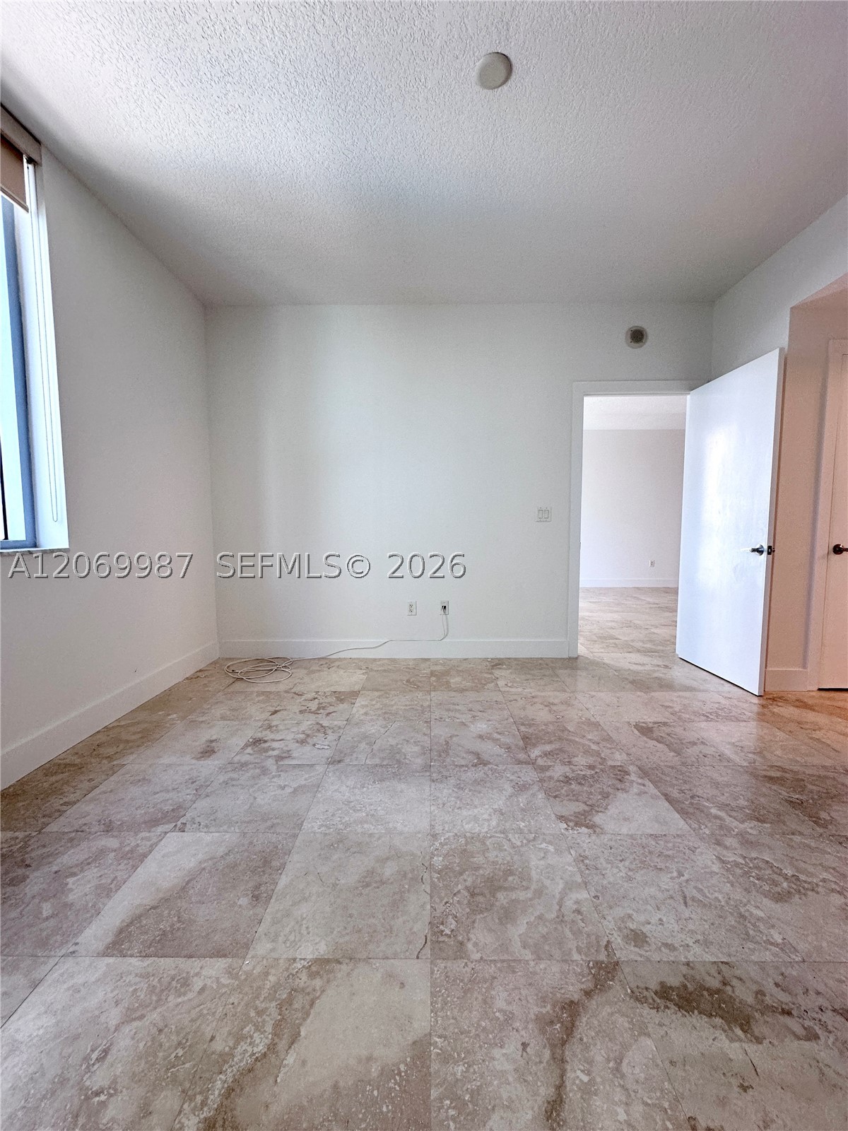 image 1060 Brickell - 10609