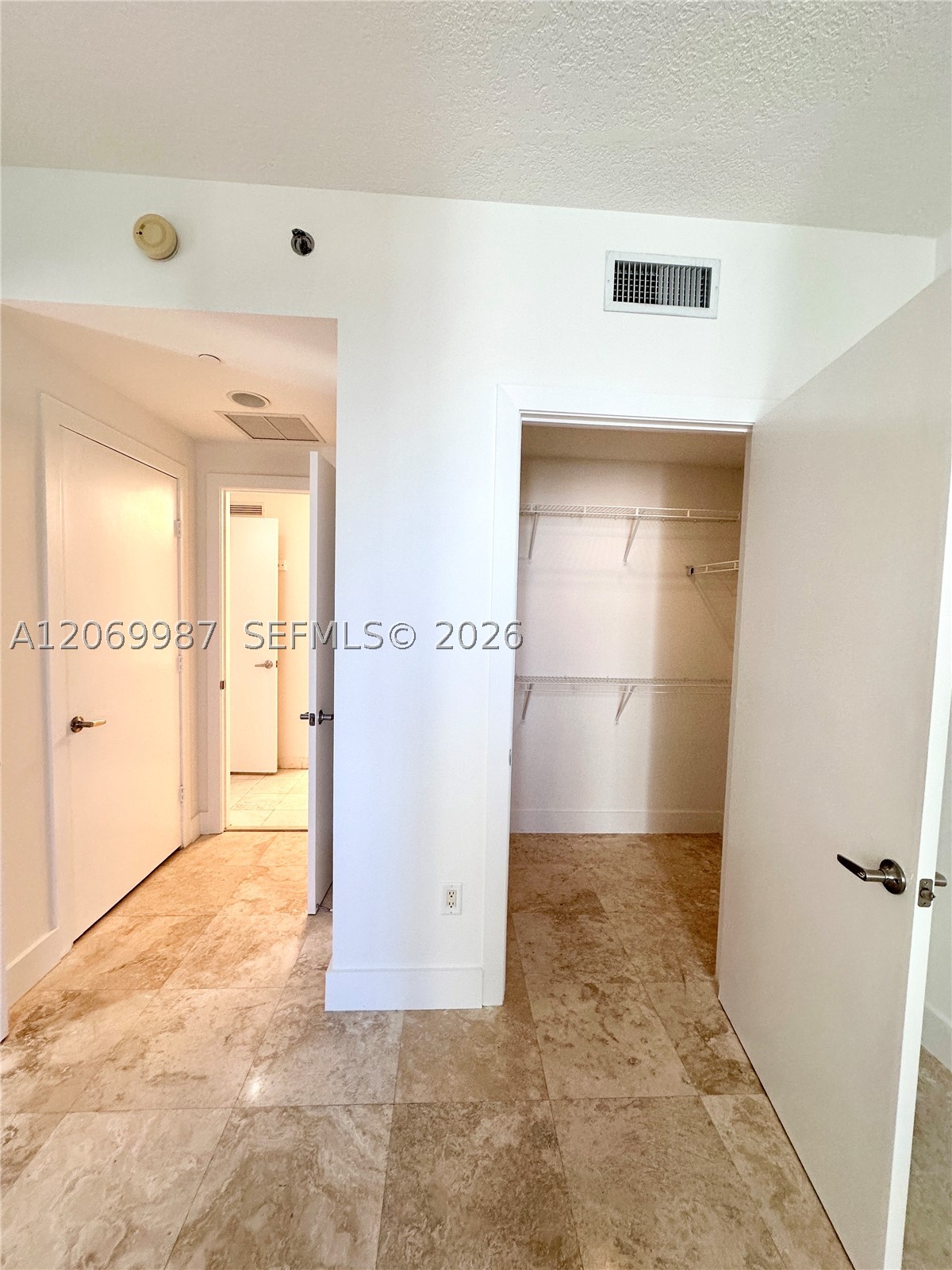 image 1060 Brickell - 106011