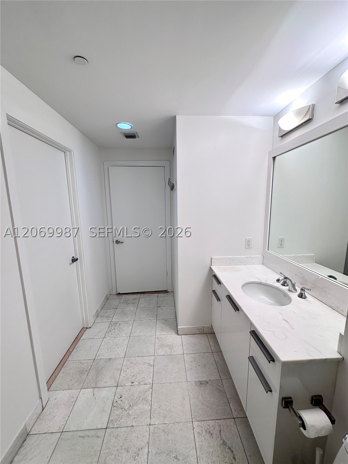 image 1060 Brickell - 106015
