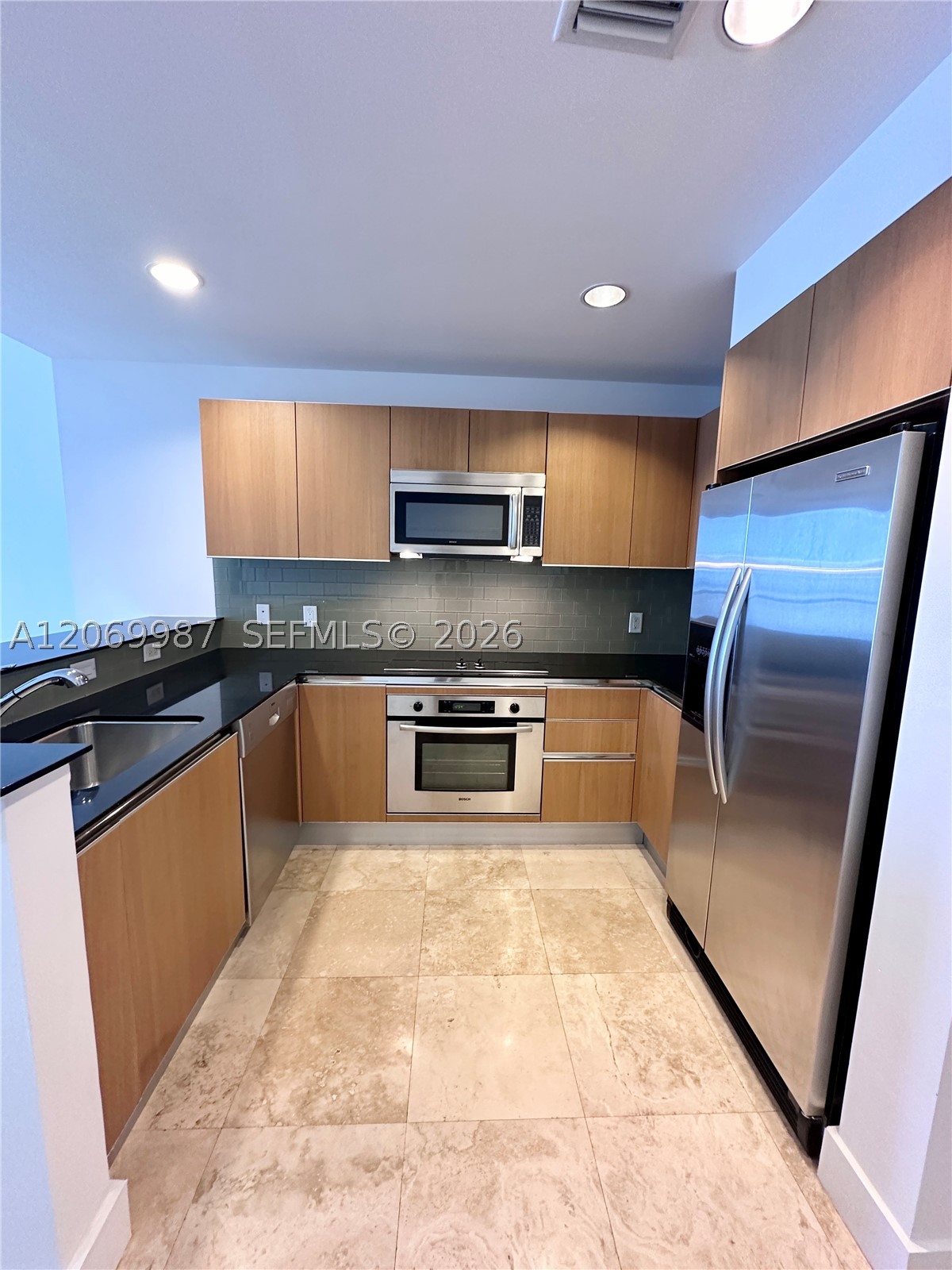 image 1060 Brickell - 10601