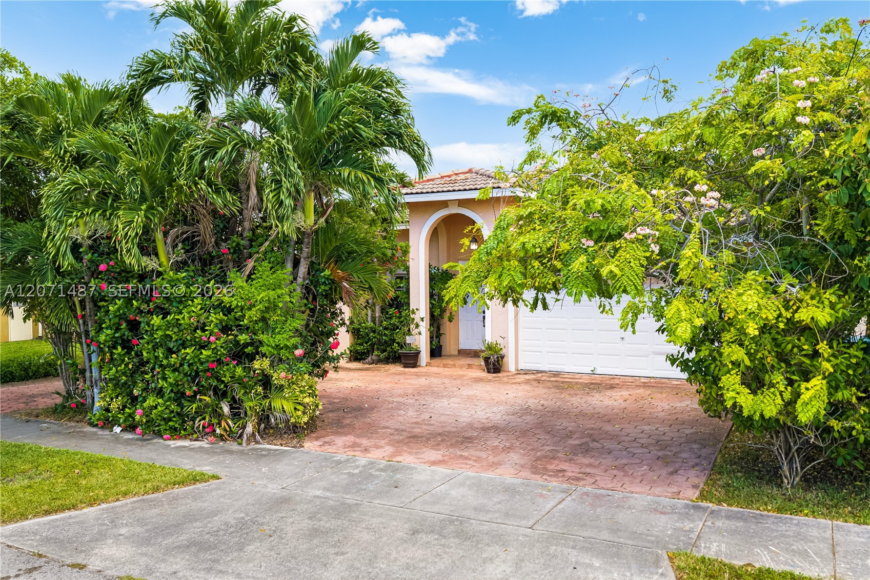 1220 SW 139th Ave Miami, FL 33184